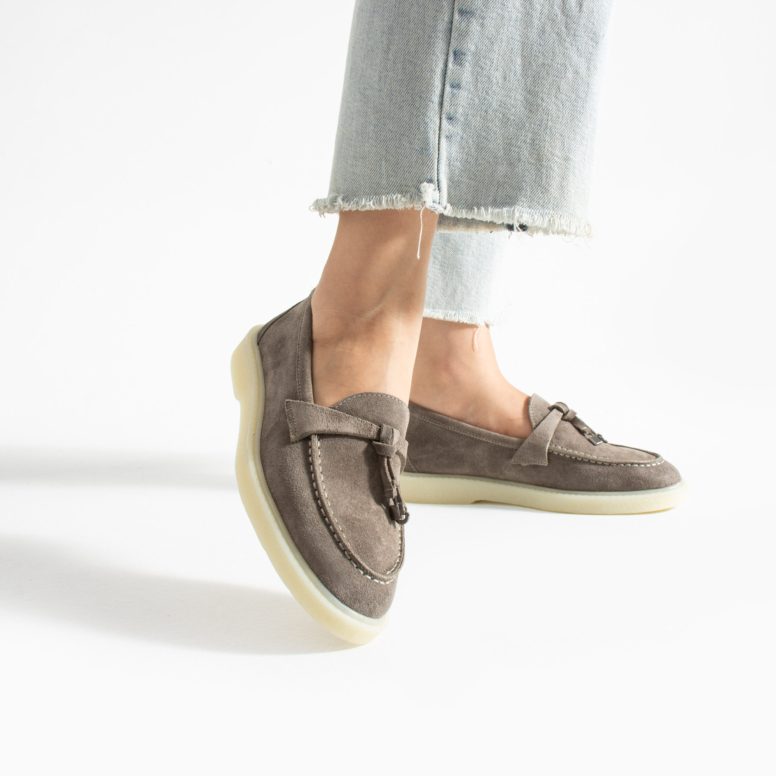 Mocasini de damă maro din piele întoarsă naturală Mombasa Mocasini de damă maro din piele întoarsă naturală Mombasa
