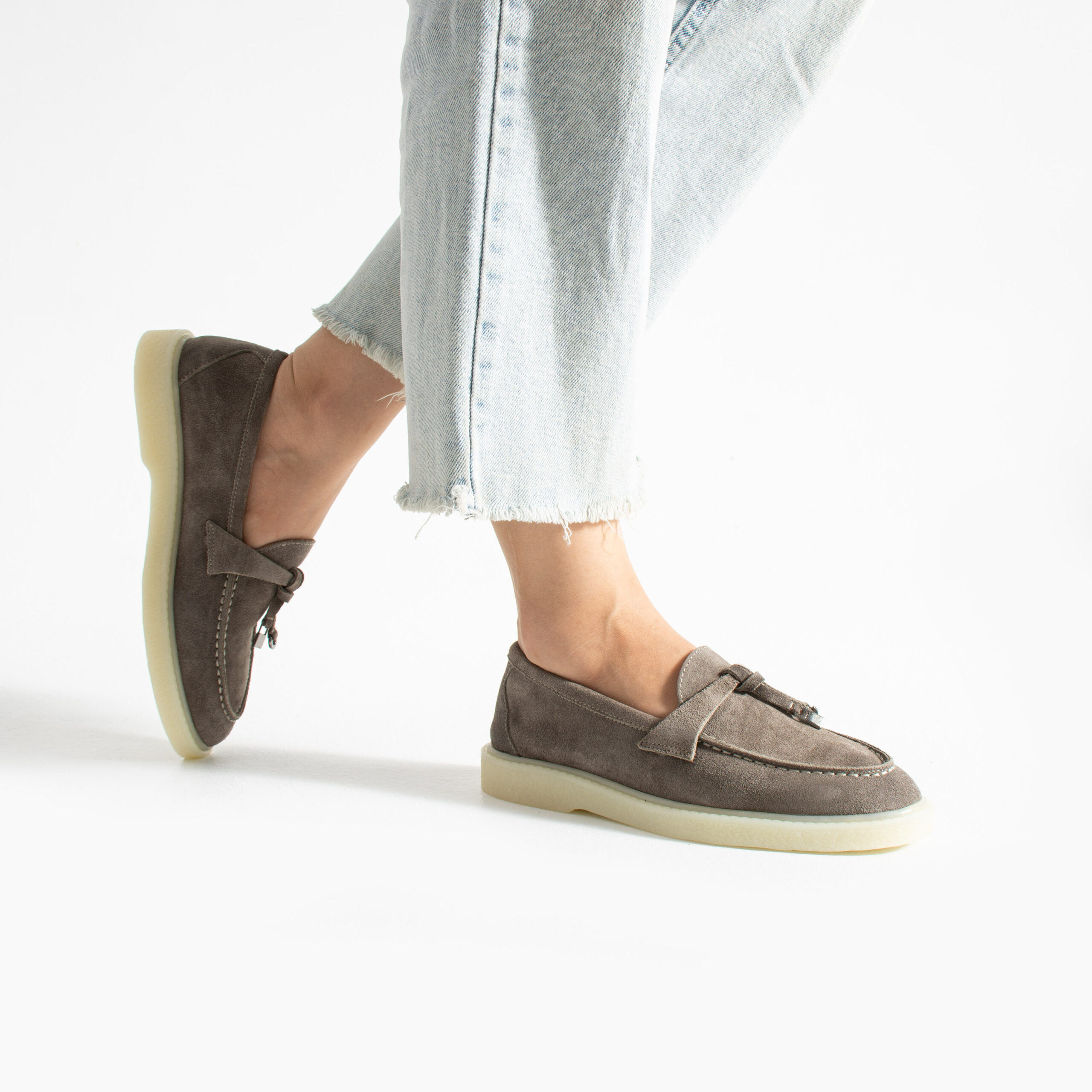 Mocasini de damă maro din piele întoarsă naturală Mombasa Mocasini de damă maro din piele întoarsă naturală Mombasa