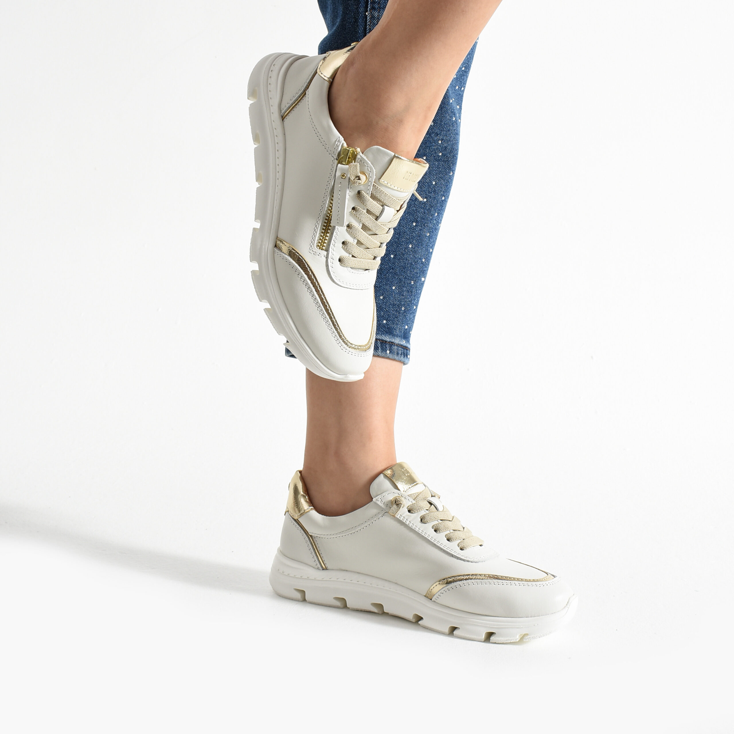 Pantofi sport albi din piele naturală Kumasi Pantofi sport albi din piele naturală Kumasi