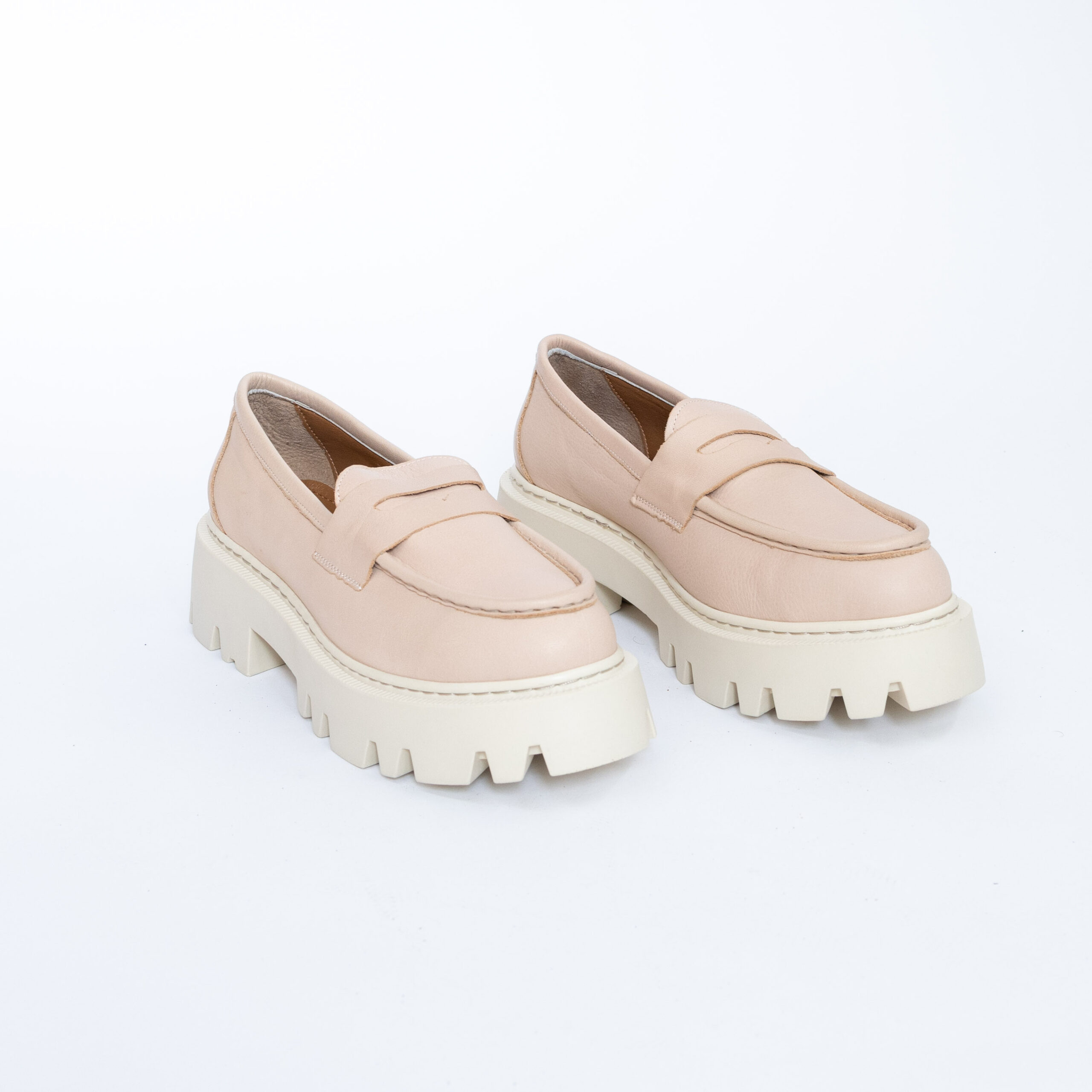 Mocasini damă roz deschis din piele naturală Claudia Sabina Mocasini damă roz deschis din piele naturală Claudia Sabina