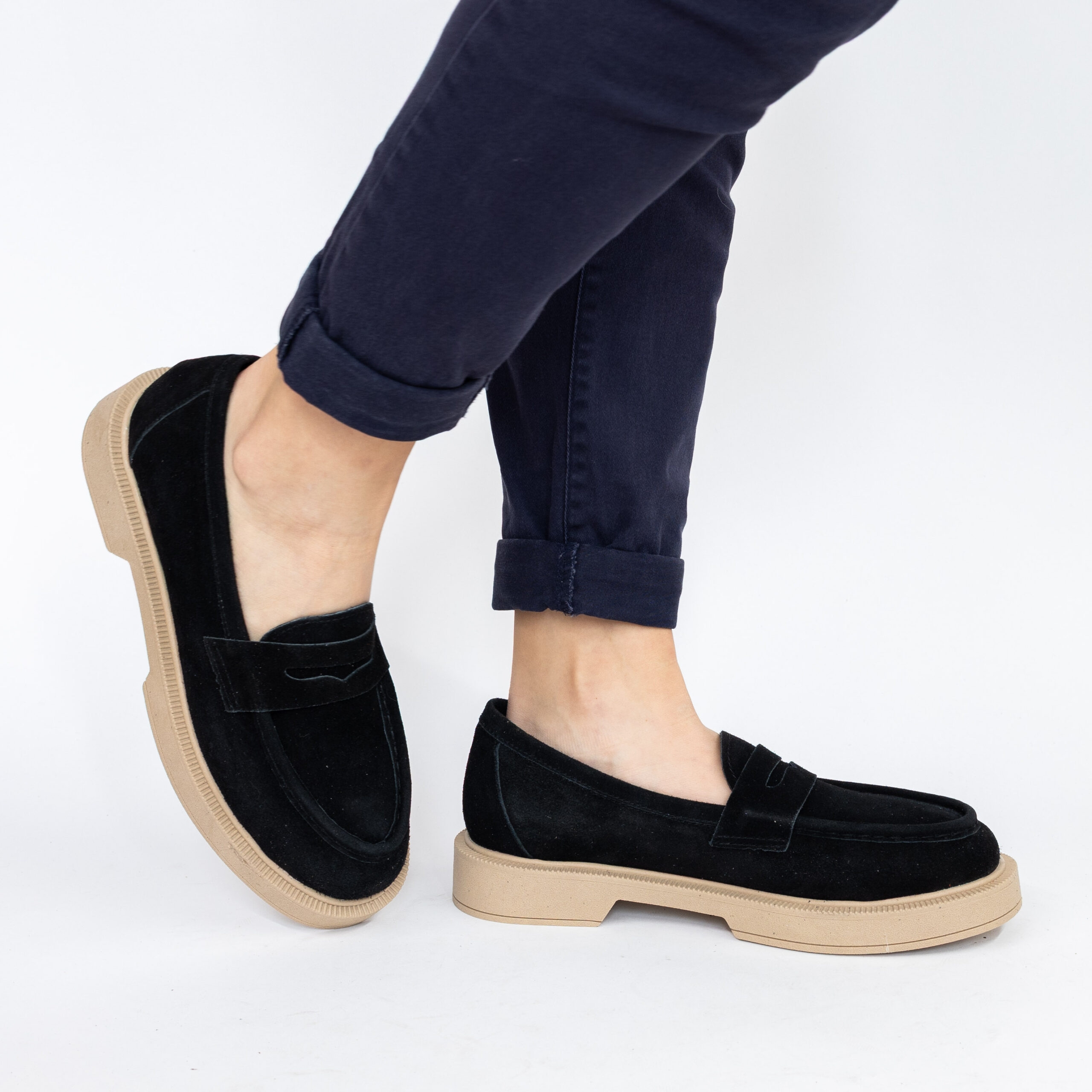 Mocasini damă negri din piele întoarsă naturală Cornelia Mocasini damă negri din piele întoarsă naturală Cornelia