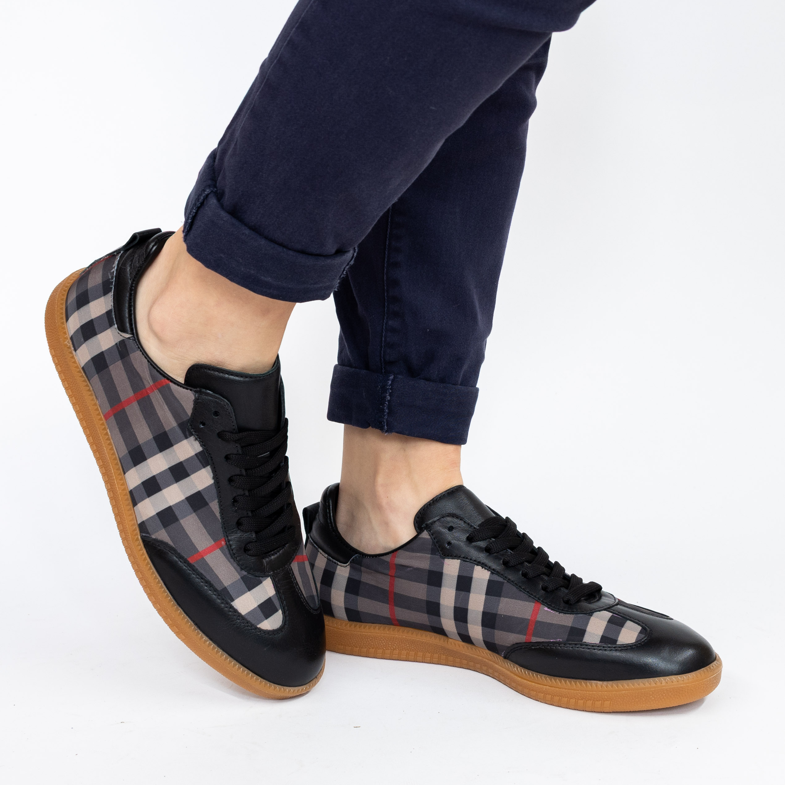 Pantofi sport dama din piele naturală, cu model în carouri, Julia Pantofi sport dama din piele naturală, cu model în carouri, Julia