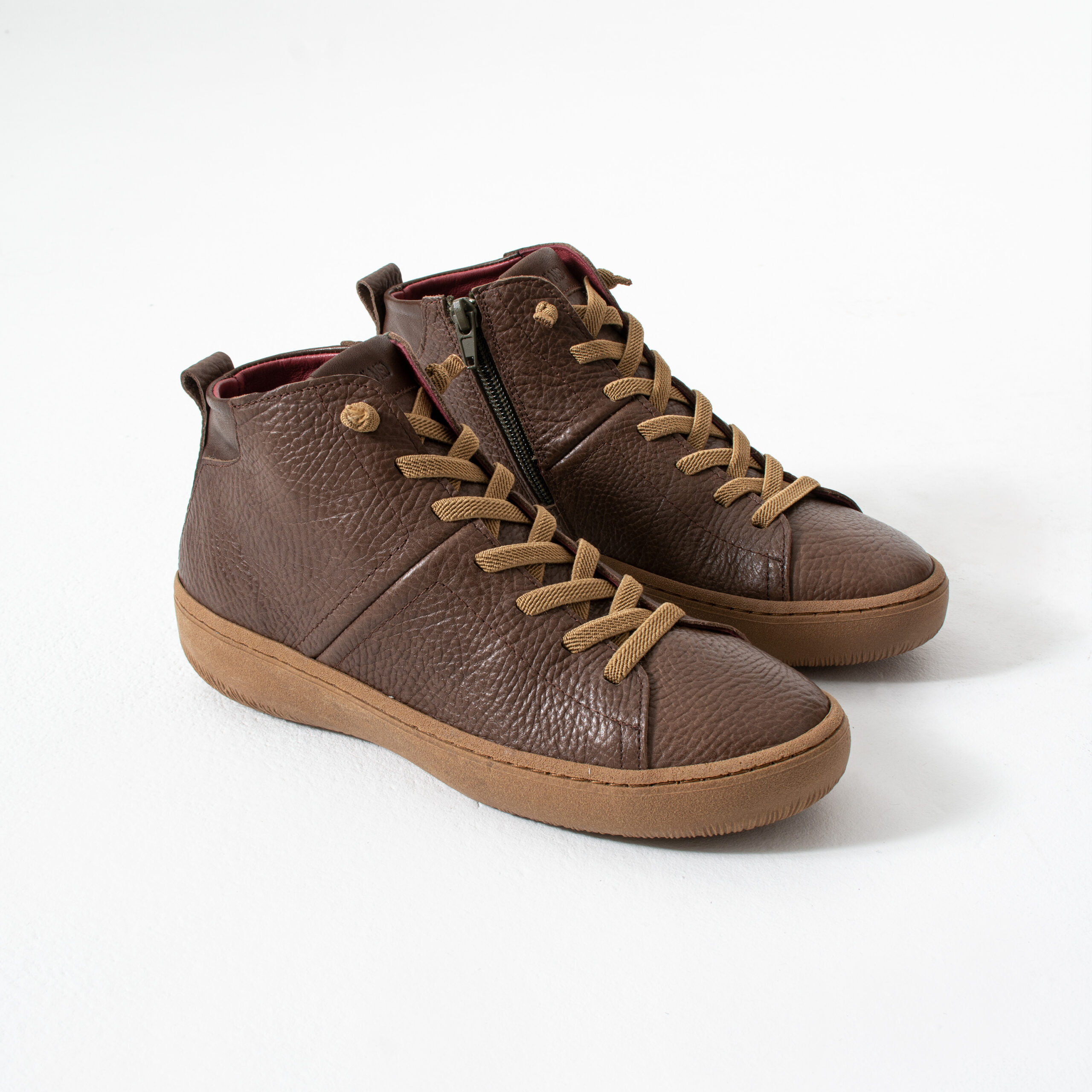 Botine sport damă maro din piele naturală Amazonia Botine sport damă maro din piele naturală Amazonia