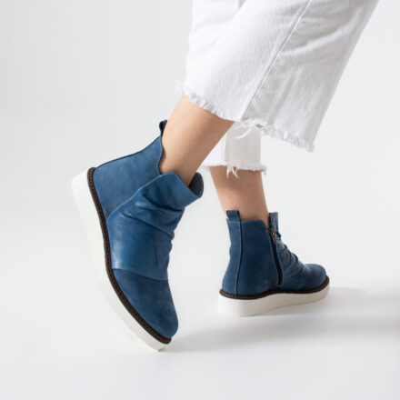 Botine albastre damă din piele naturală și piele întoarsă Havana Botine albastre damă din piele naturală și piele întoarsă Havana
