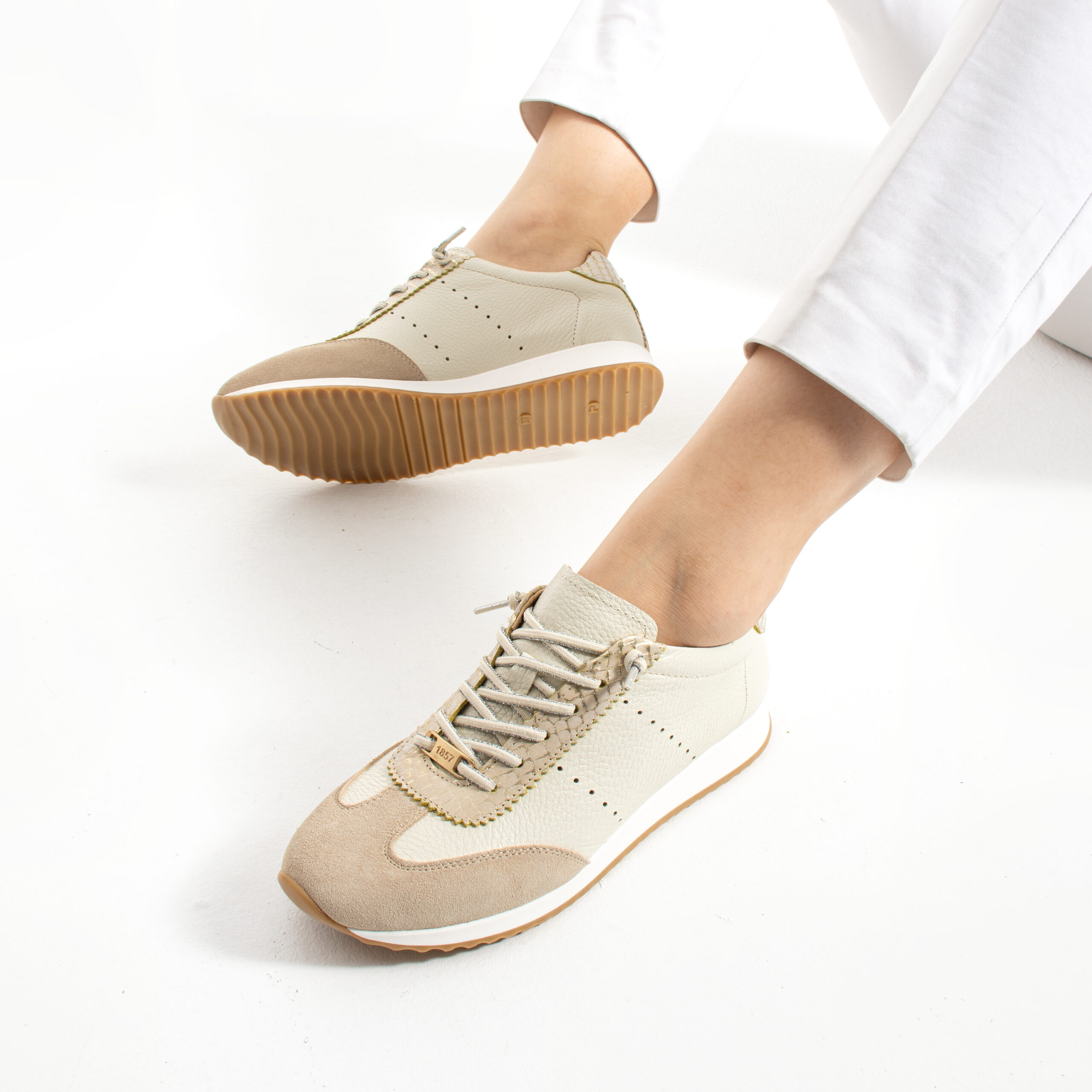 Pantofi sport damă bej din piele naturală Halima Pantofi sport damă bej din piele naturală Halima