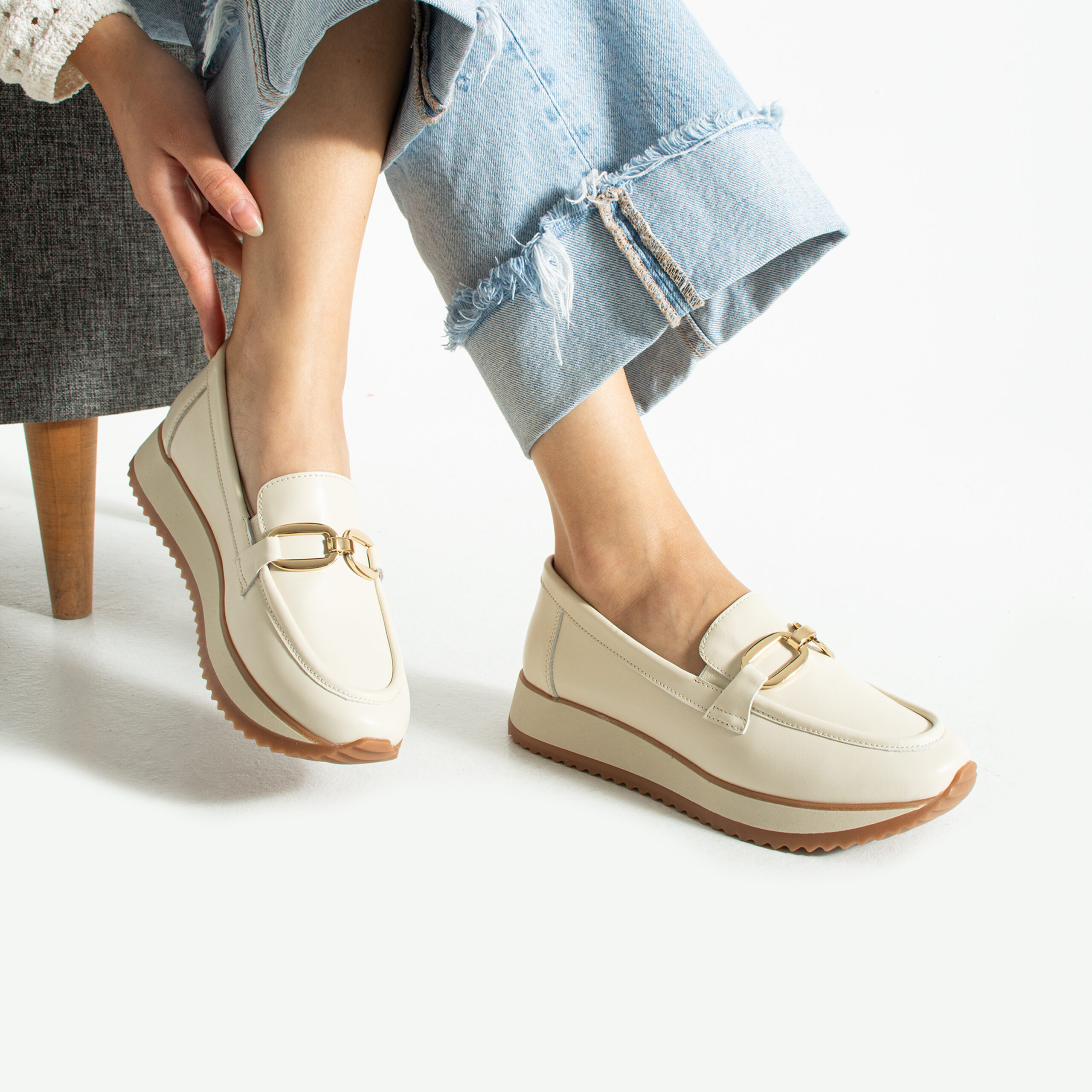 Mocasini de damă bej din piele naturală Briella Mocasini de damă bej din piele naturală Briella