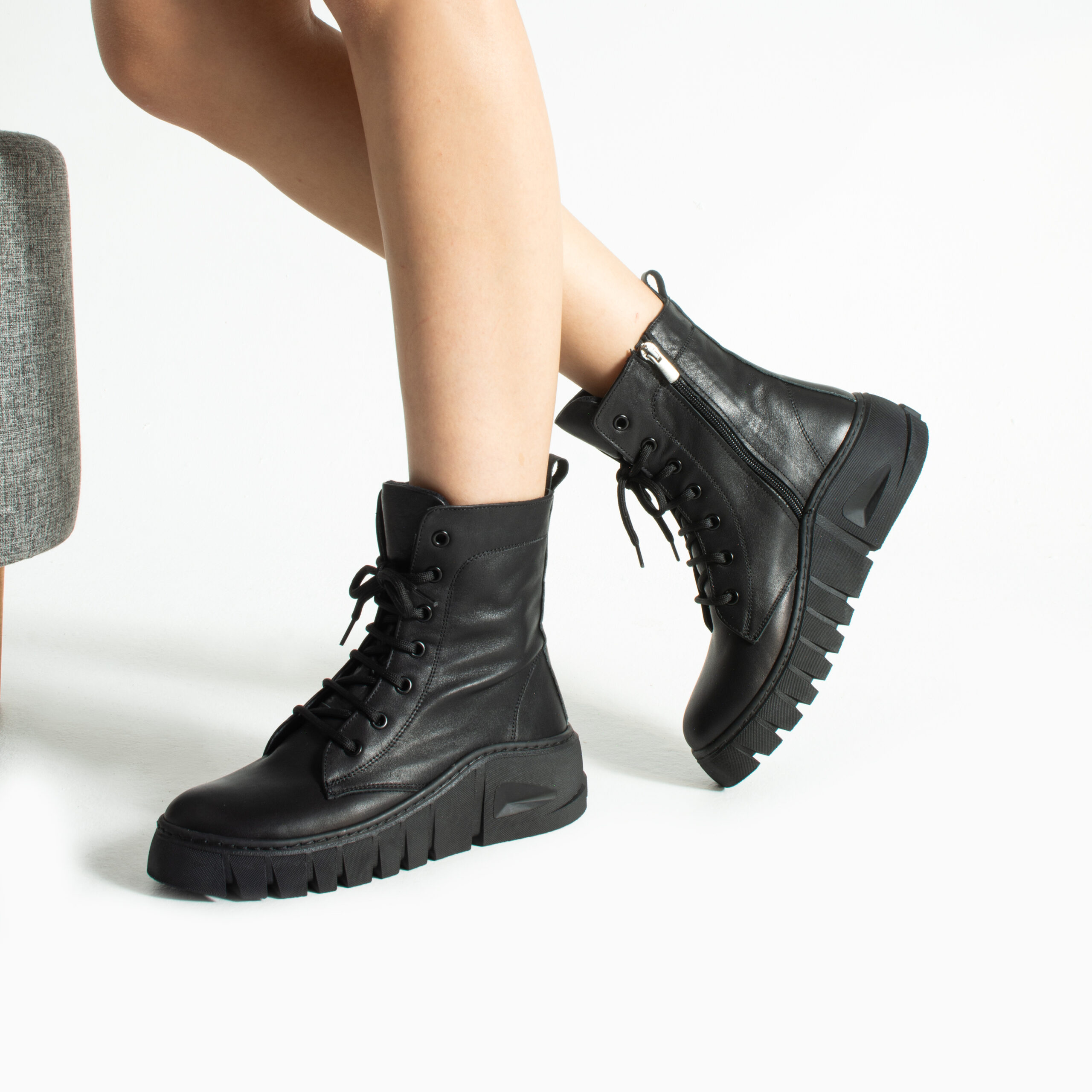 Botine sport negre din piele naturală Amara Botine sport negre din piele naturală Amara