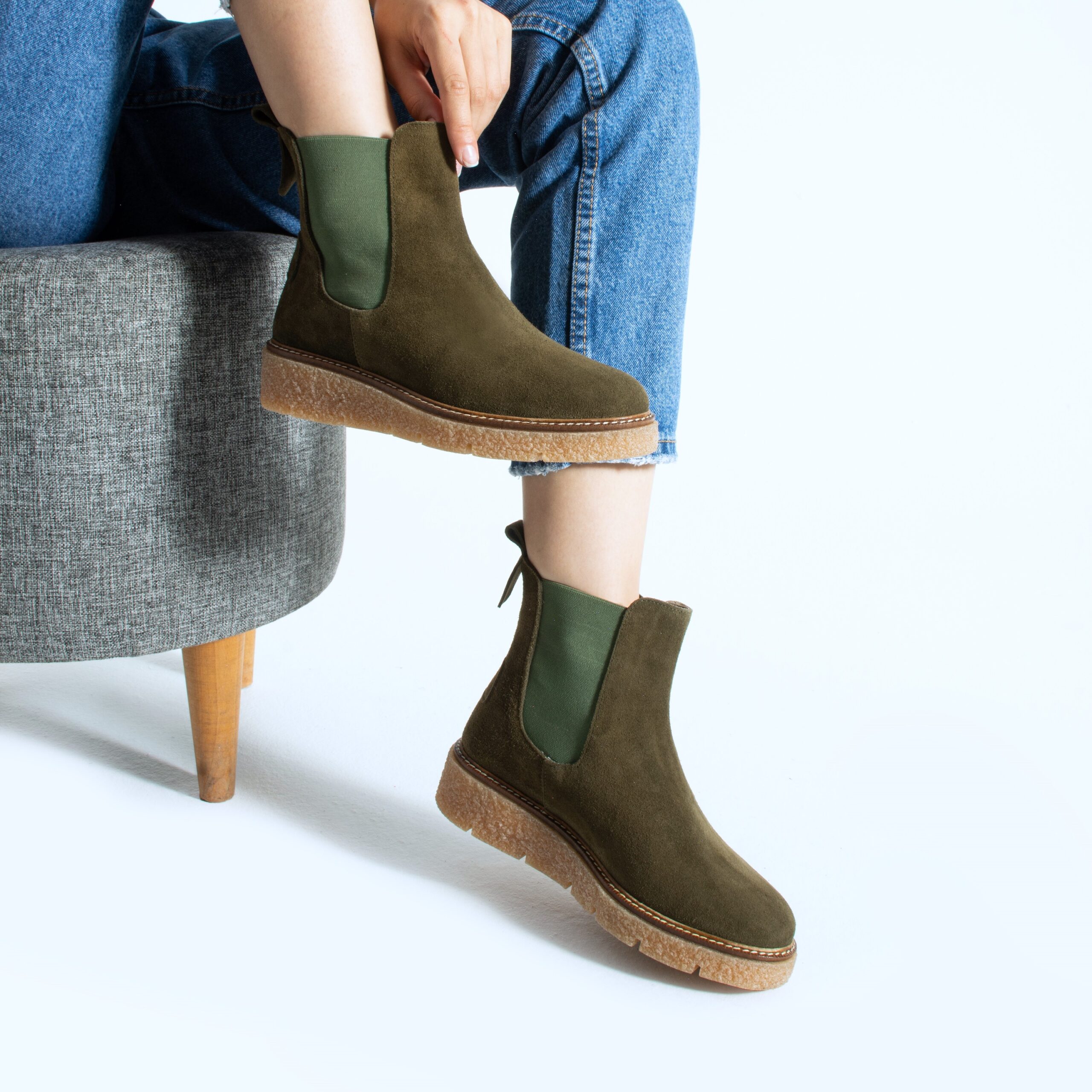 Botine Chelsea verzi din piele întoarsă naturală cu talpă de cauciuc Tabia Botine Chelsea verzi din piele întoarsă naturală cu talpă de cauciuc Tabia