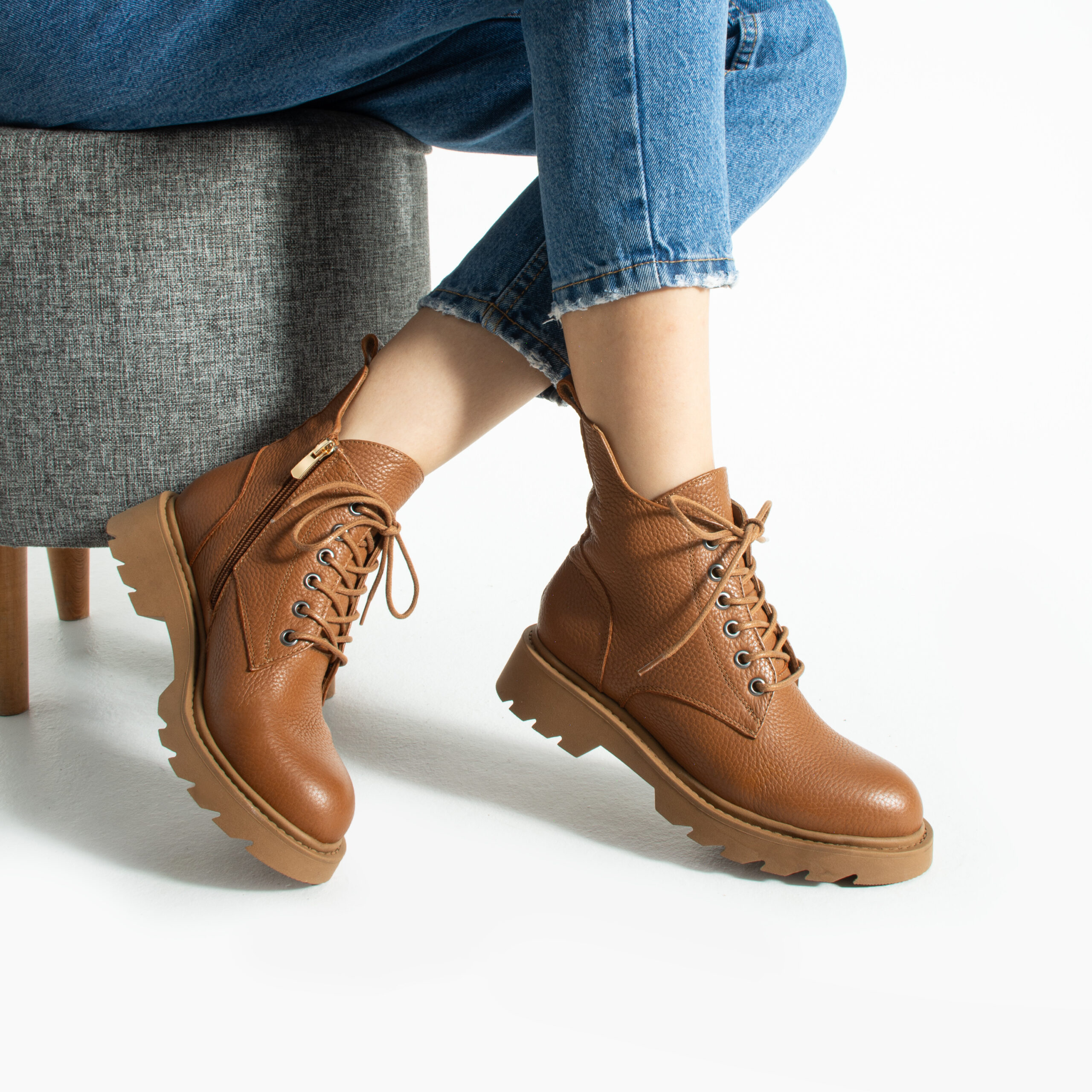 Botine maro din piele naturală cu fermoar și șireturi Lerato Botine maro din piele naturală cu fermoar și șireturi Lerato