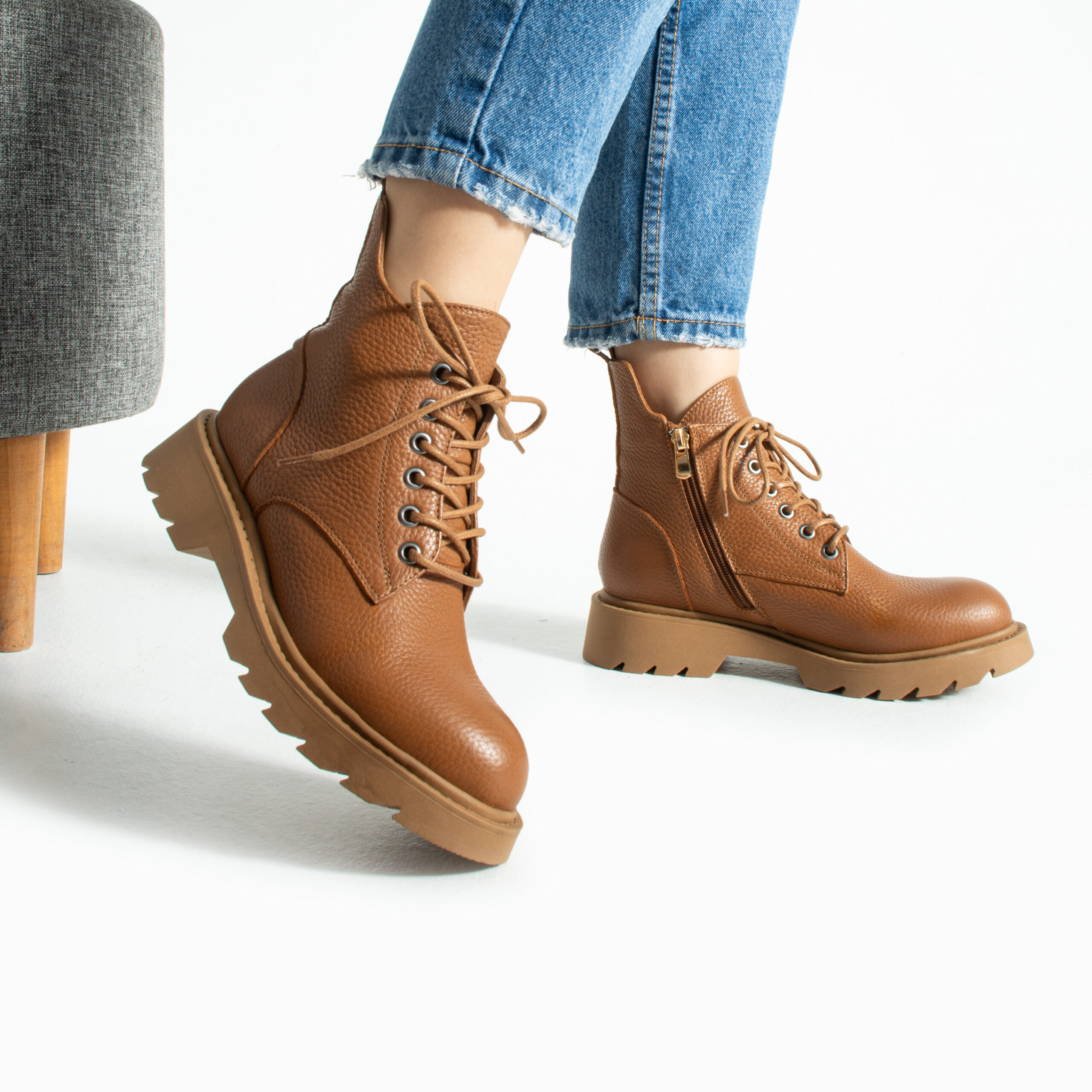 Botine maro din piele naturală cu fermoar și șireturi Lerato Botine maro din piele naturală cu fermoar și șireturi Lerato