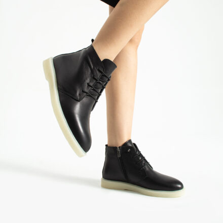 Pantofi clarks negri din piele naturală cu șireturi Anika