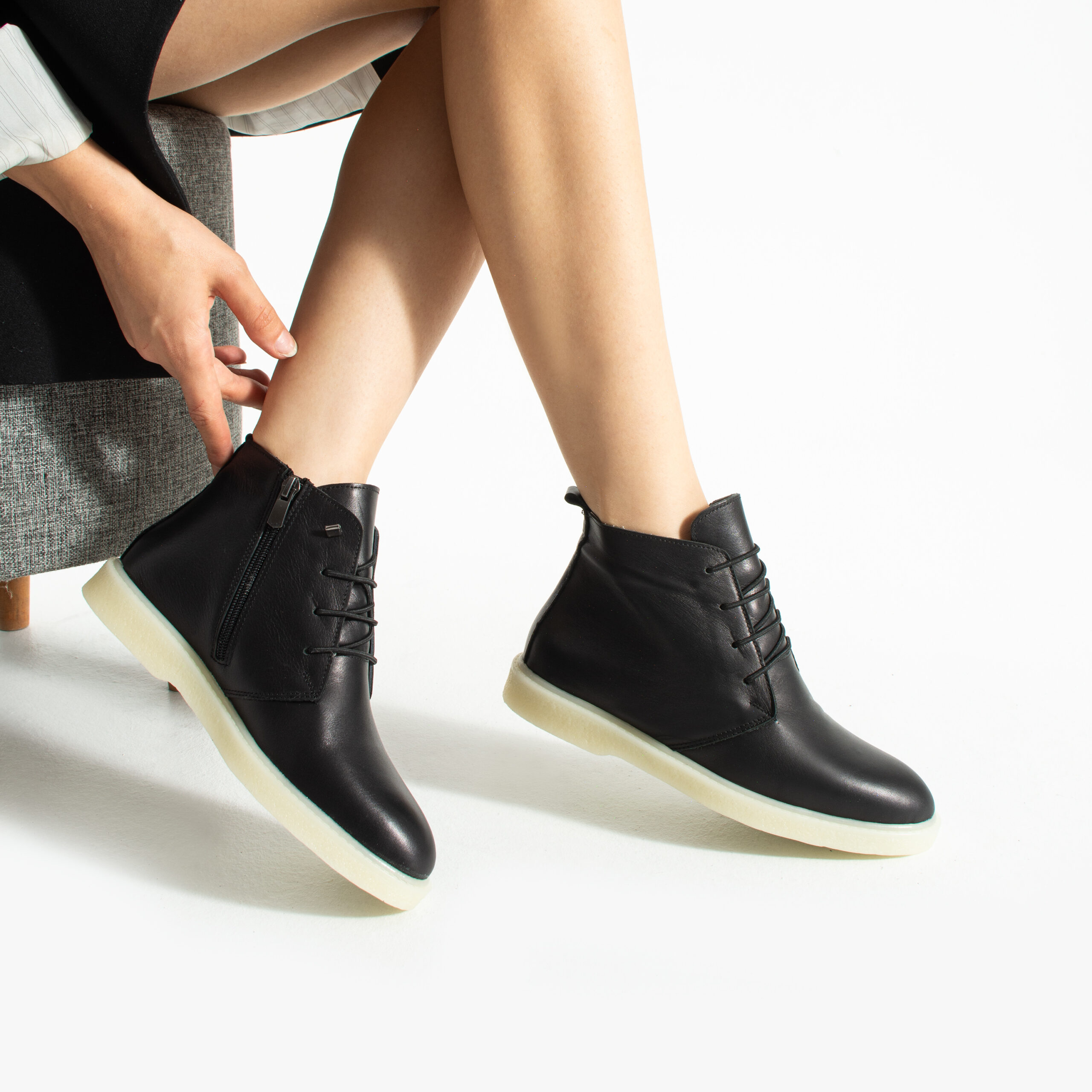 Pantofi clarks negri din piele naturală cu șireturi Anika Pantofi clarks negri din piele naturală cu șireturi Anika