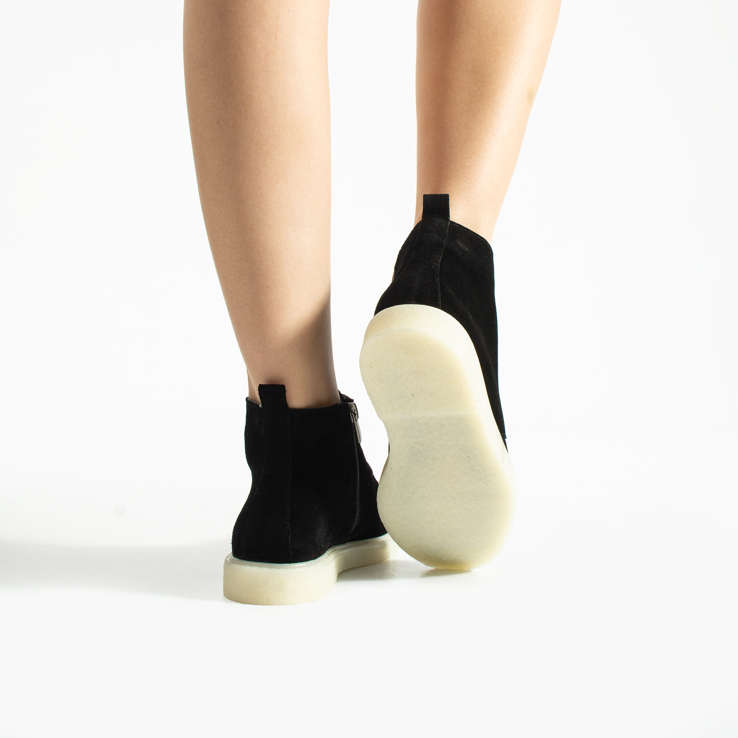 Pantofi damă tip clarks negri din piele întoarsă cu șireturi Anika Pantofi damă tip clarks negri din piele întoarsă cu șireturi Anika
