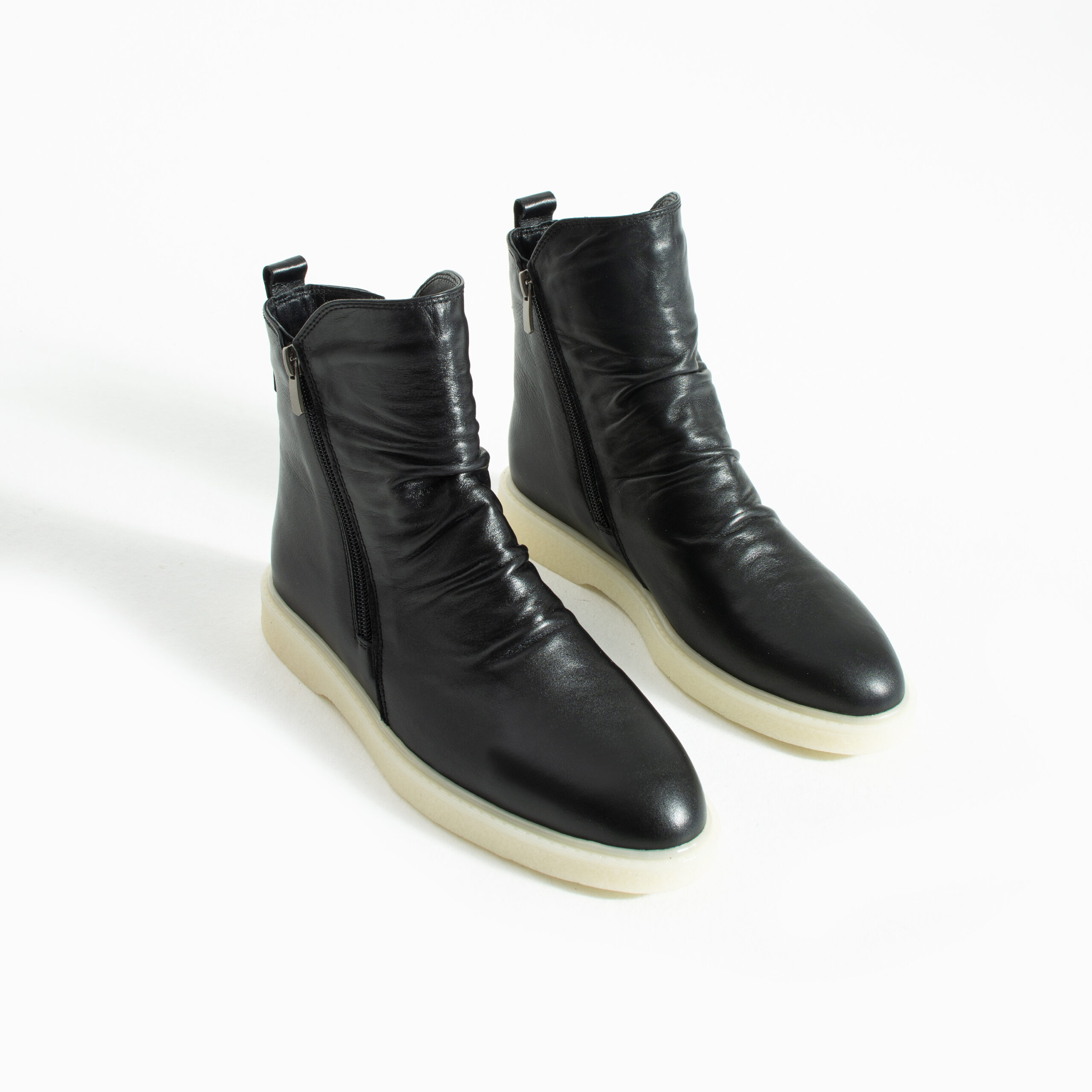 Botine casual negre din piele naturală Elmarie Botine casual negre din piele naturală Elmarie