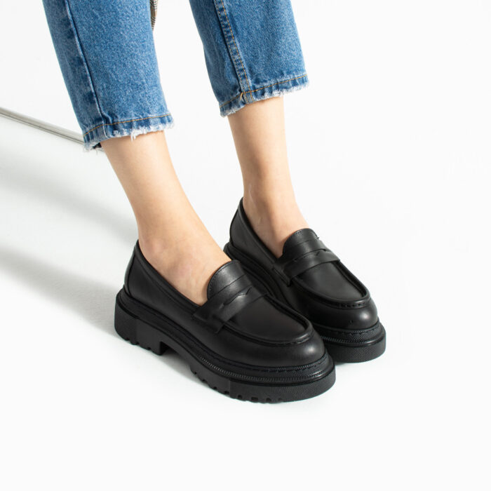 Mocasini damă negri din piele naturală Amaya