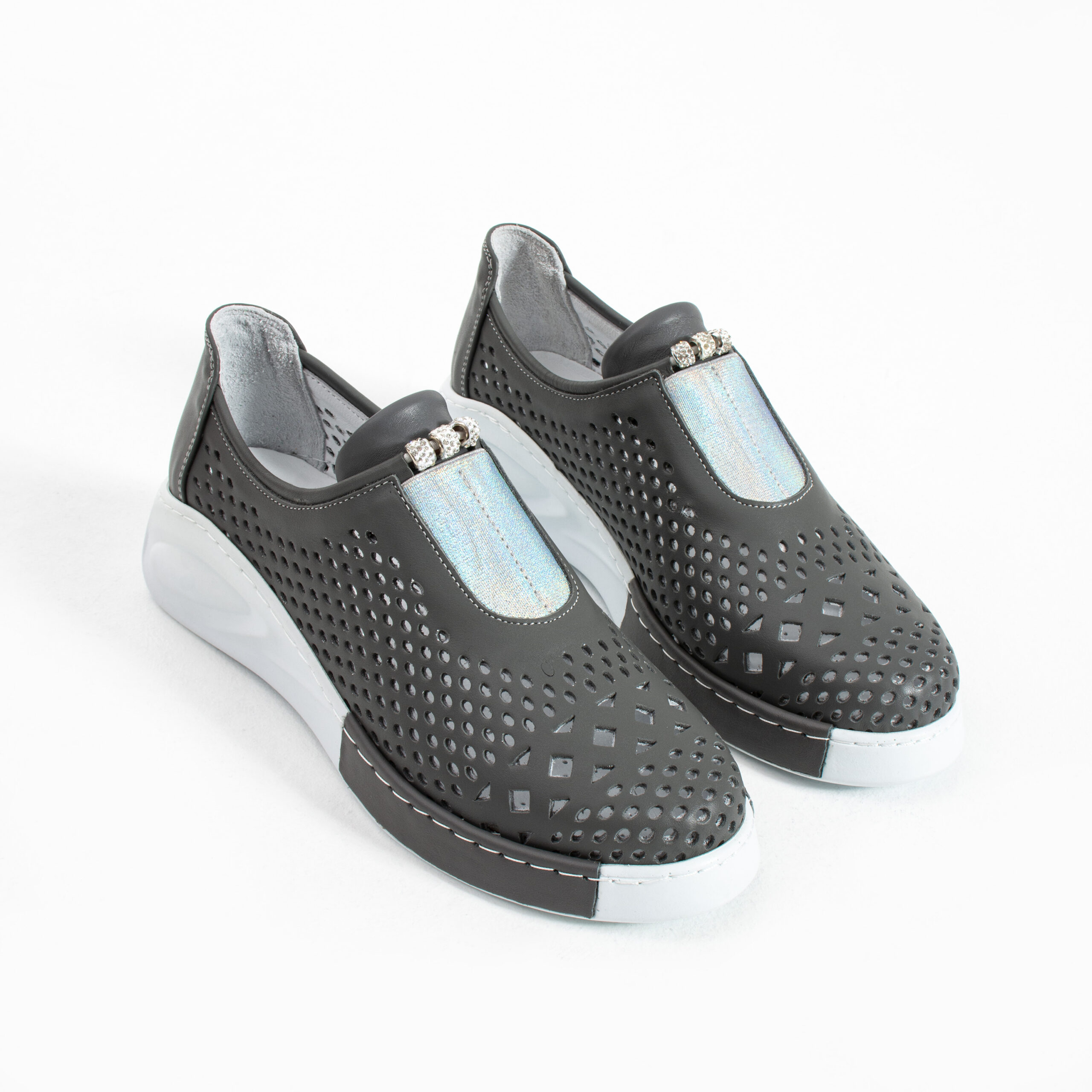 Pantofi casual damă din piele naturală perforată Martina Pantofi casual damă din piele naturală perforată Martina