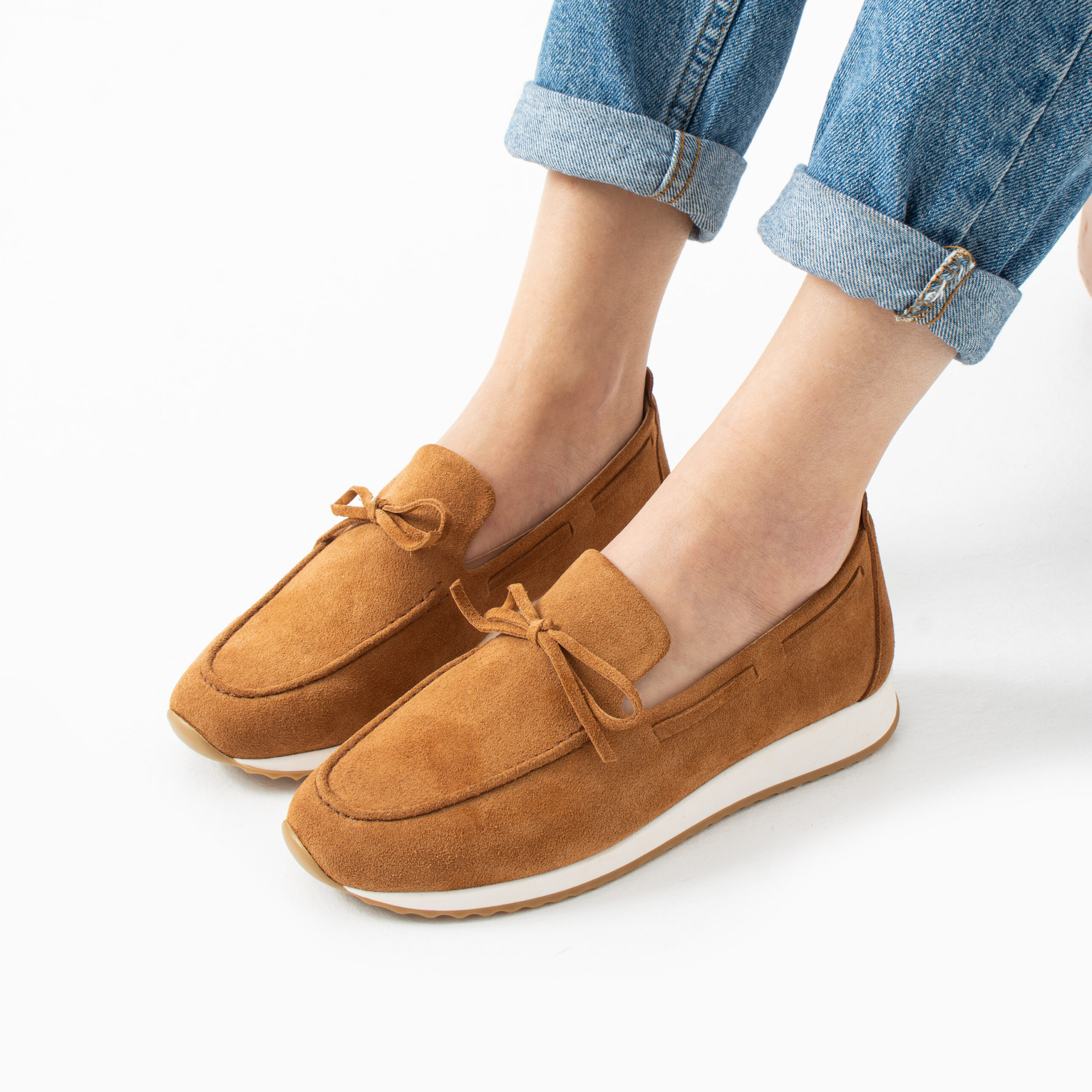 Mocasini casual de damă maro din piele întoarsă naturală Aisha Mocasini casual de damă maro din piele întoarsă naturală Aisha