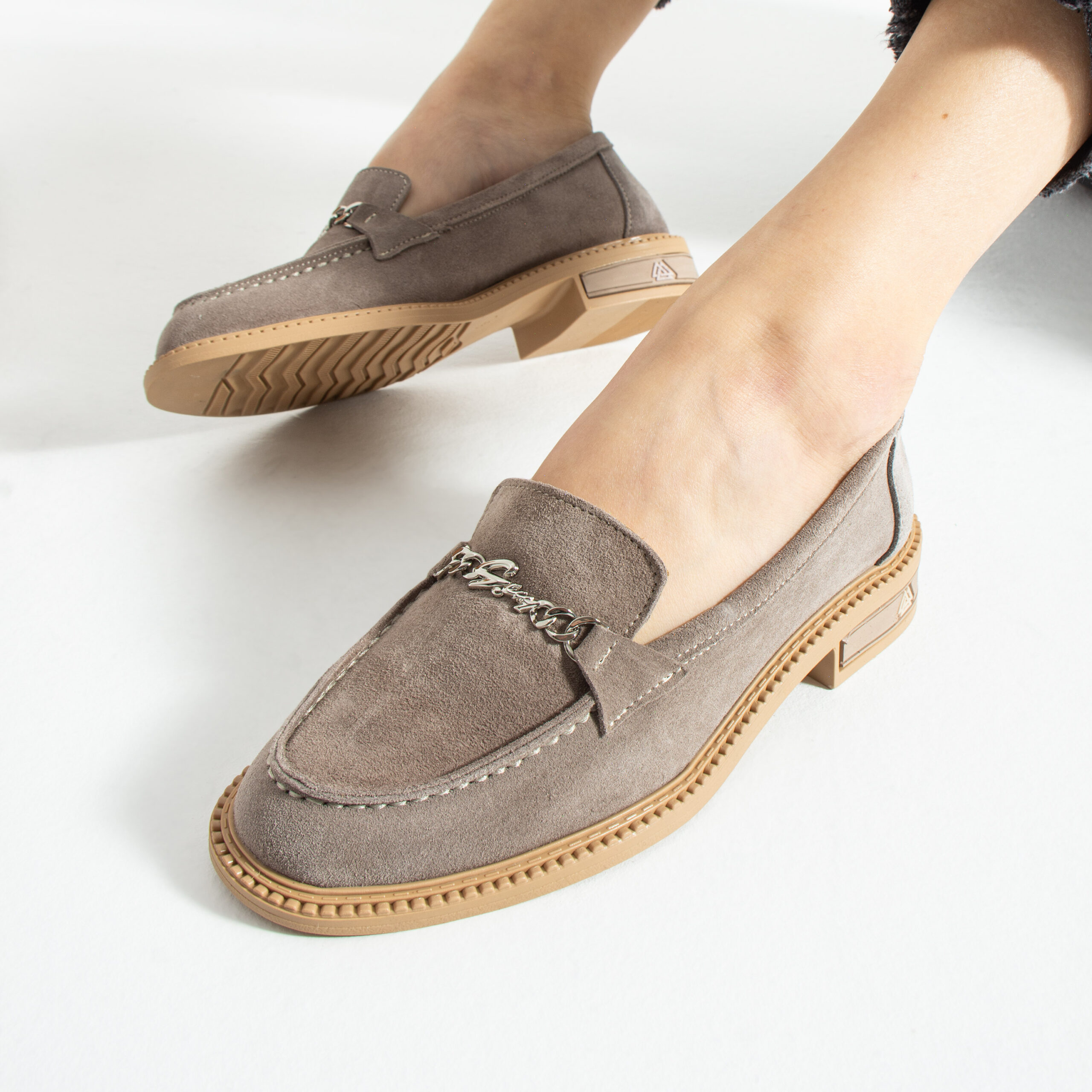 Loafers eleganți de damă vizon din piele întoarsă naturală Esmer Loafers eleganți de damă vizon din piele întoarsă naturală Esmer