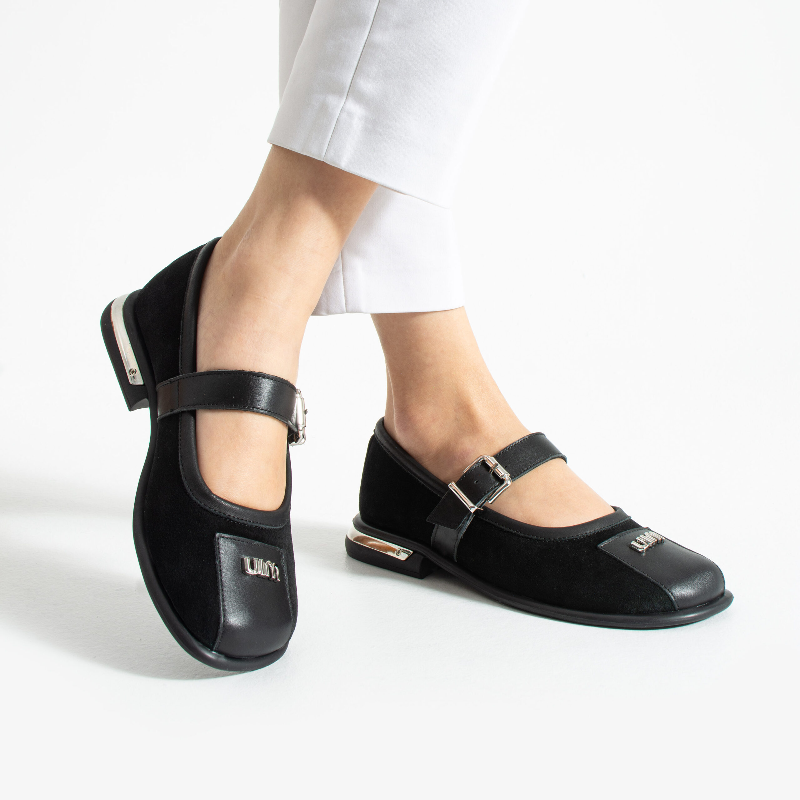 Pantofi Mary Jane negri din piele întoarsă naturală, cu bareta Sarai Pantofi Mary Jane negri din piele întoarsă naturală, cu bareta Sarai