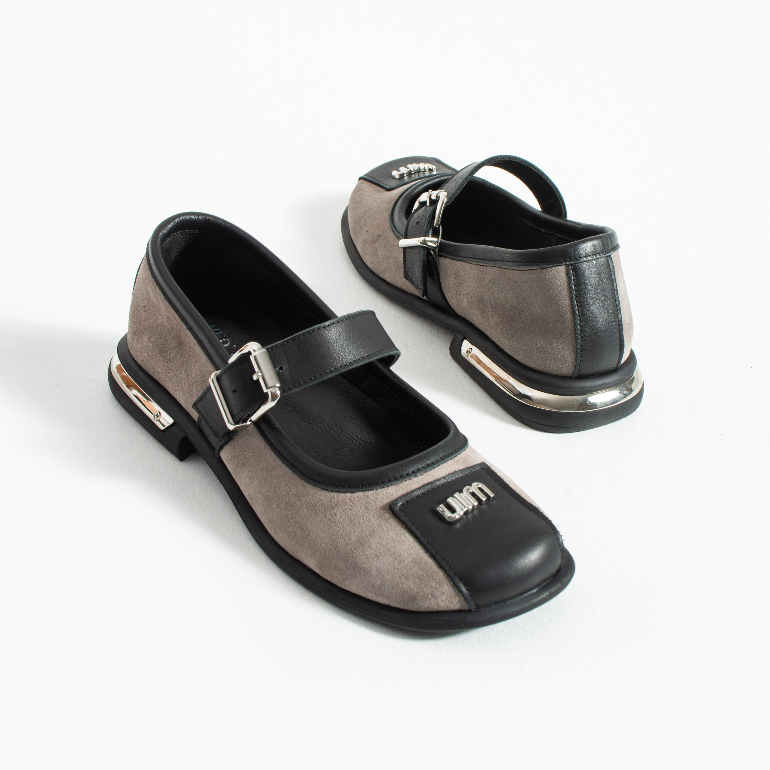 Pantofi Mary Jane din piele întoarsă naturală, Vizoniu, cu baretă Sarai Pantofi Mary Jane din piele întoarsă naturală, Vizoniu, cu baretă Sarai