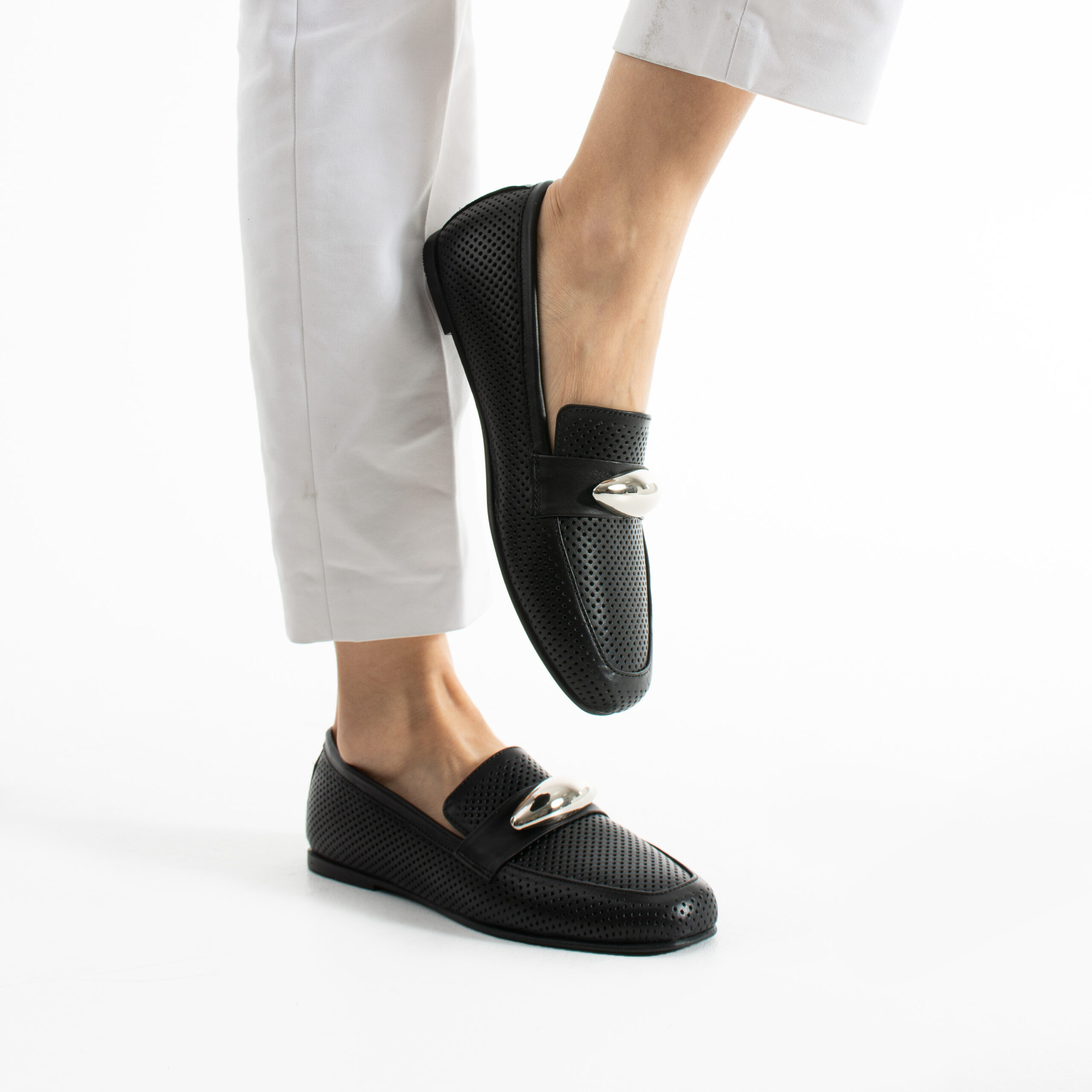 Mocasini negri din piele naturală pentru femei Nella Mocasini negri din piele naturală pentru femei Nella