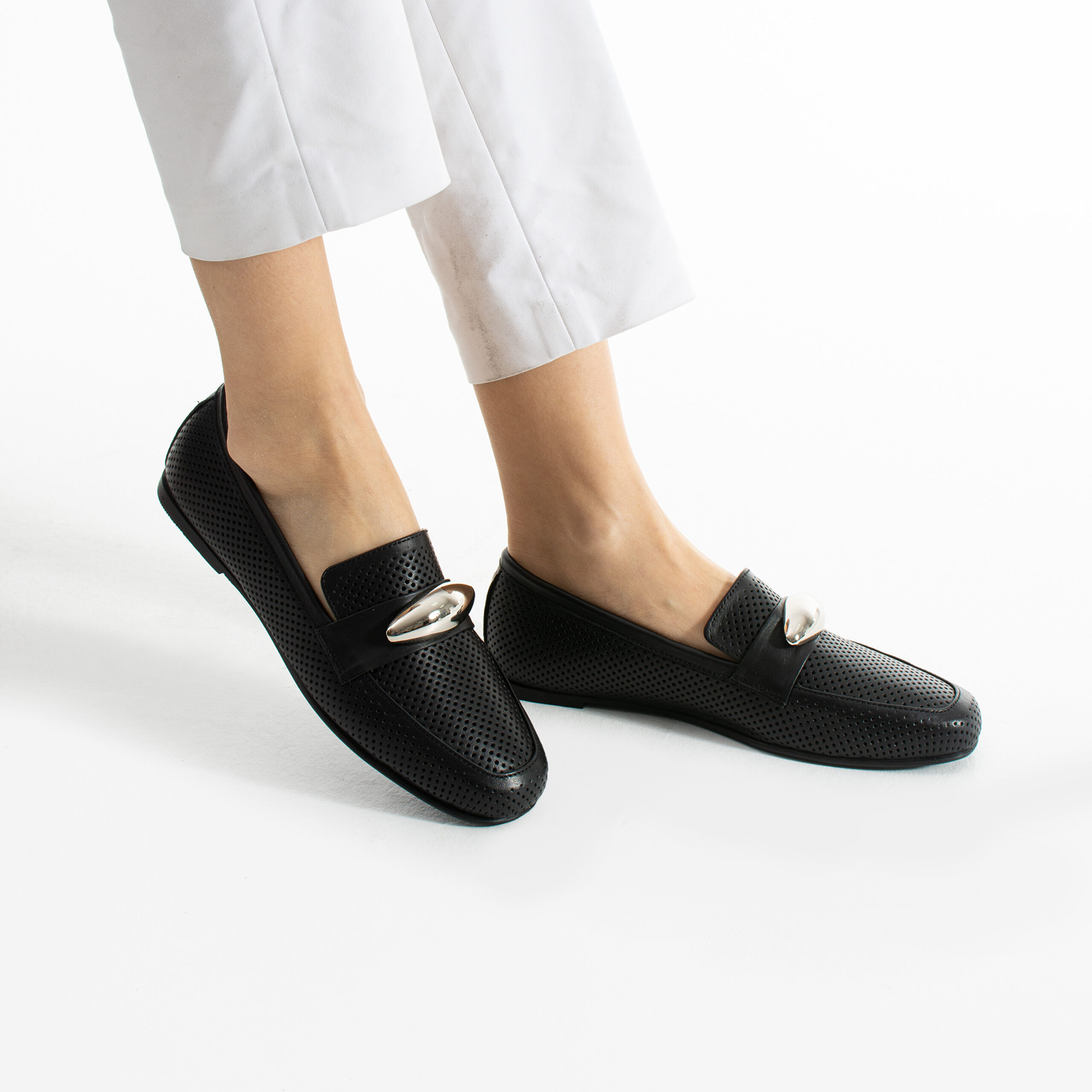 Mocasini negri din piele naturală pentru femei Nella Mocasini negri din piele naturală pentru femei Nella