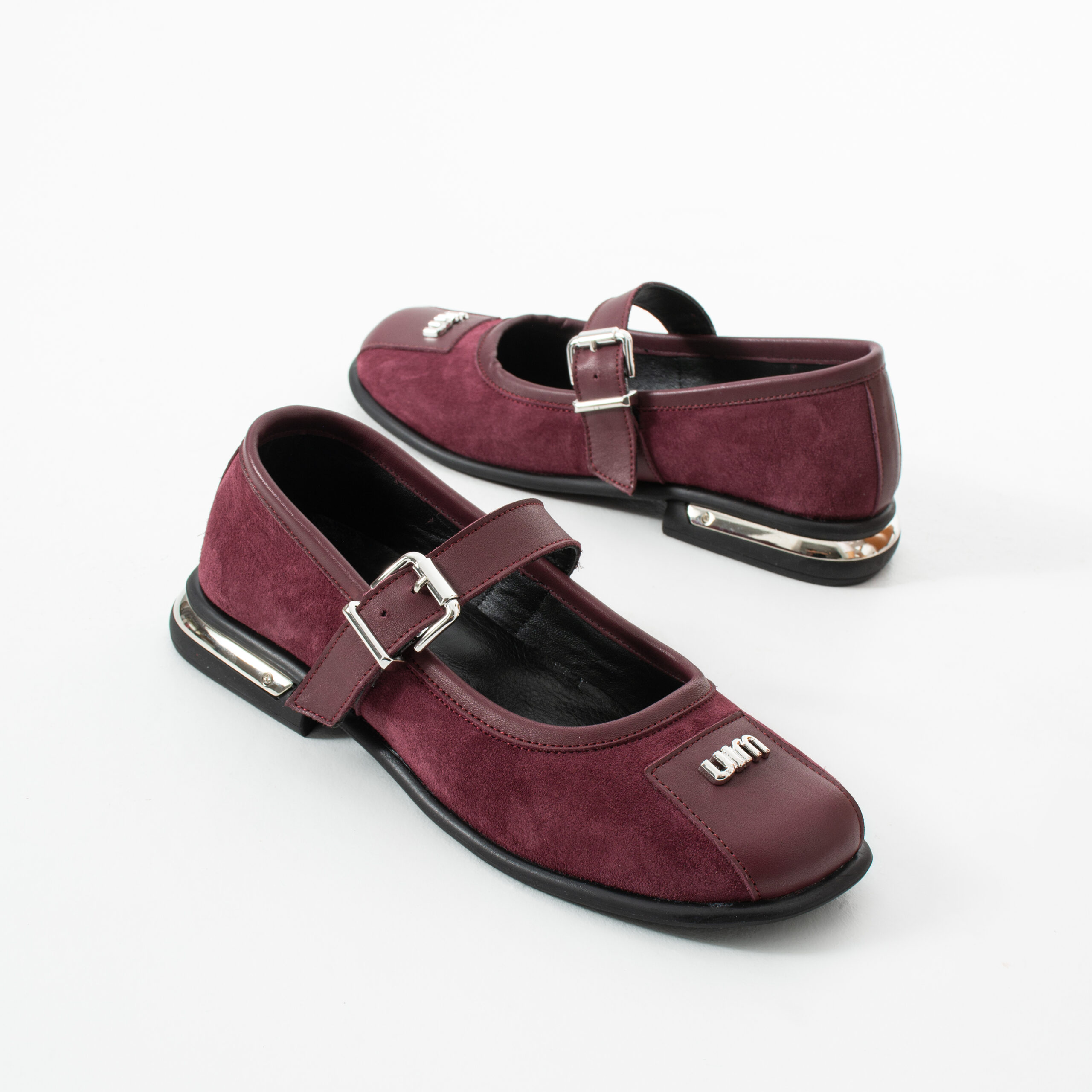 Pantofi Mary Jane Sarai, bordo, din piele întoarsă naturală cu bareta Pantofi Mary Jane Sarai, bordo, din piele întoarsă naturală cu bareta