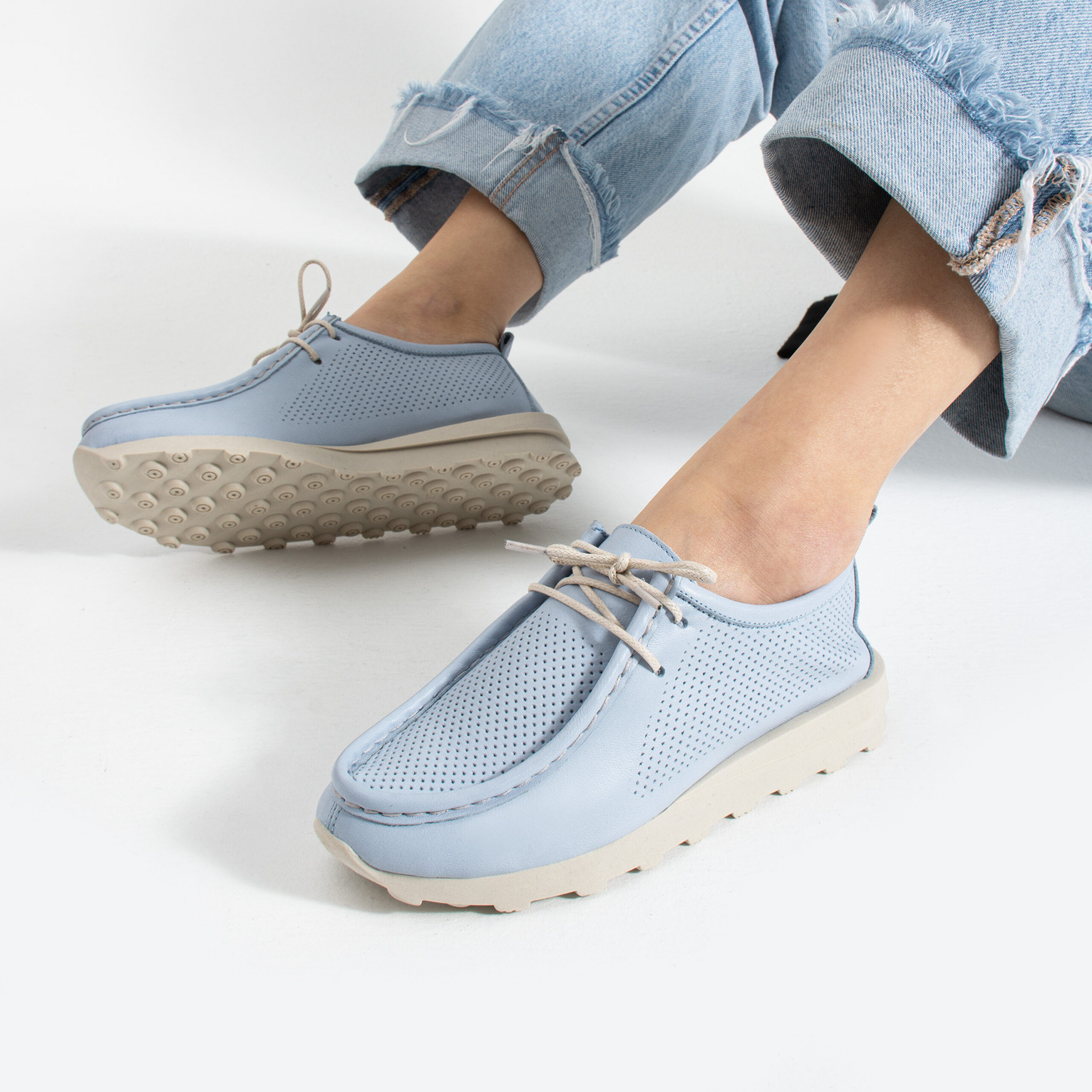 Pantofi casual albaștri din piele naturală cu șireturi Lina Pantofi casual albaștri din piele naturală cu șireturi Lina