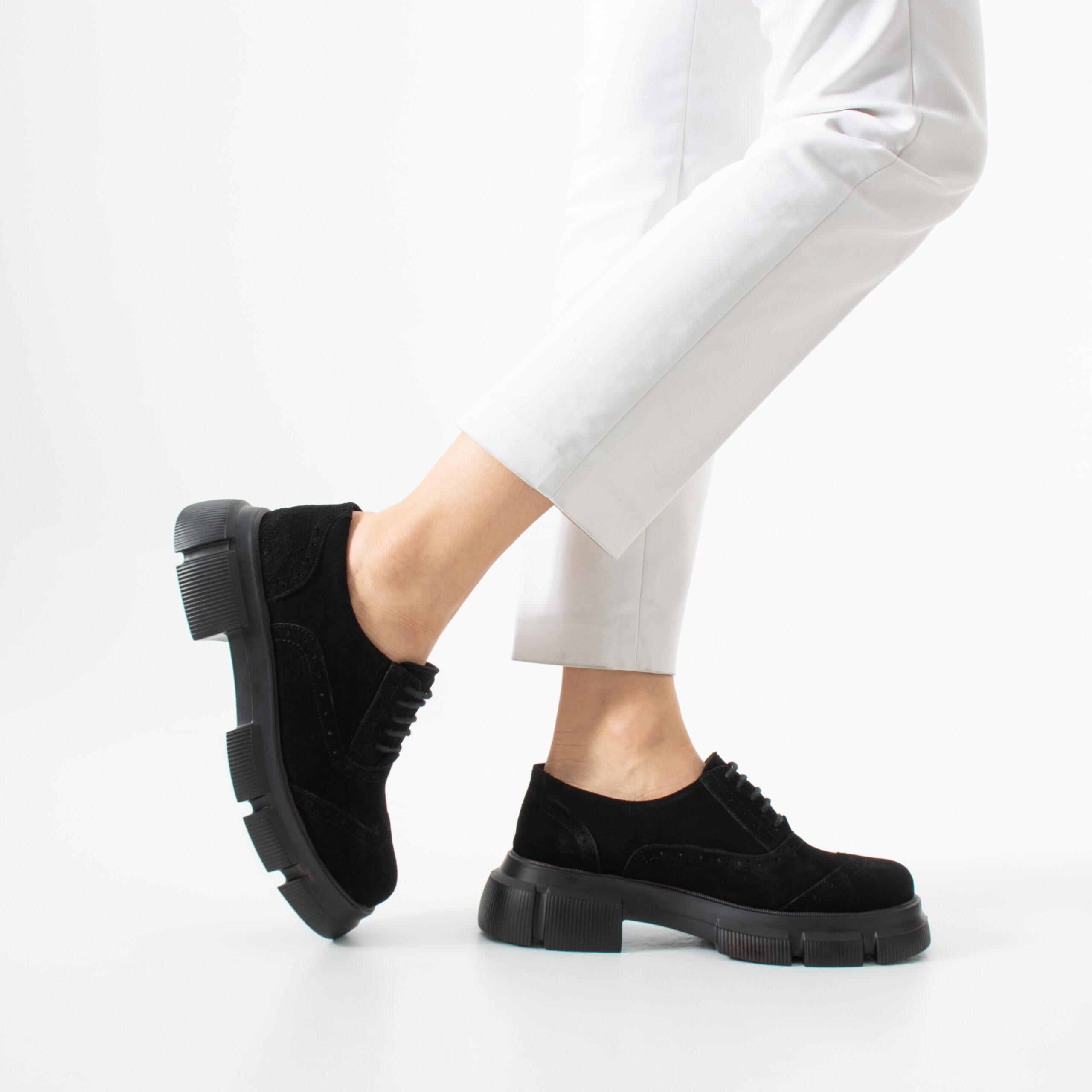 Mocasini Oxford negri de damă din piele întoarsă naturală Carama Mocasini Oxford negri de damă din piele întoarsă naturală Carama