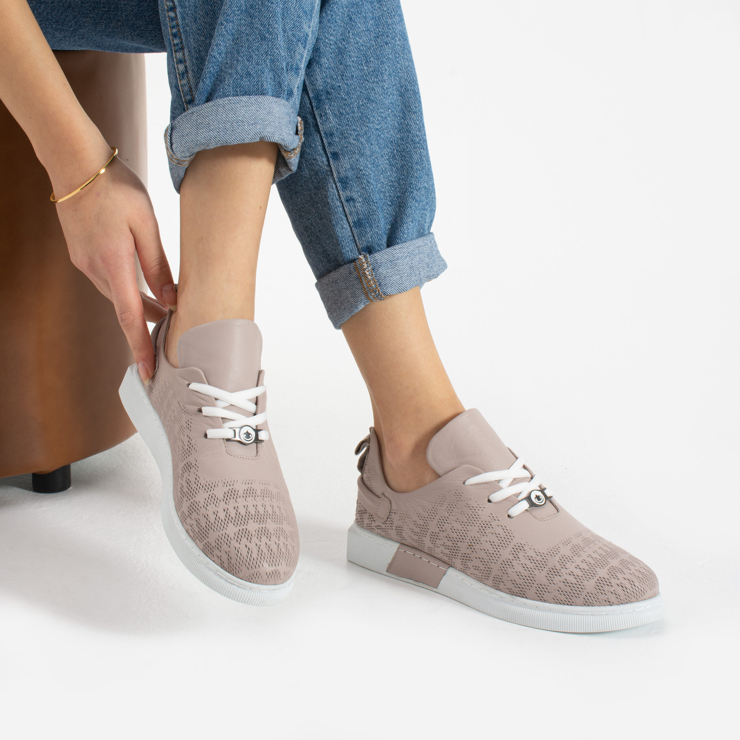 Pantofi sport-eleganți de damă din piele naturală Ayten Pantofi sport-eleganți de damă din piele naturală Ayten