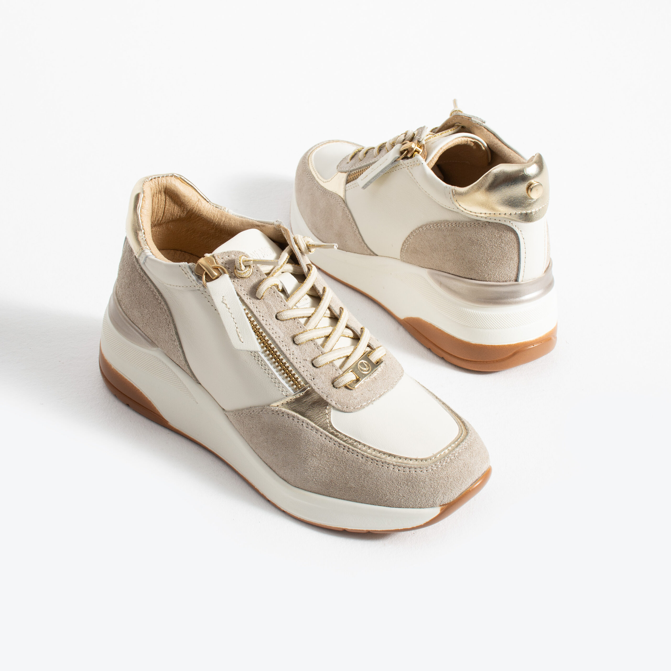 Sneakers damă bej pe platformă din piele naturală Elia Sneakers damă bej pe platformă din piele naturală Elia