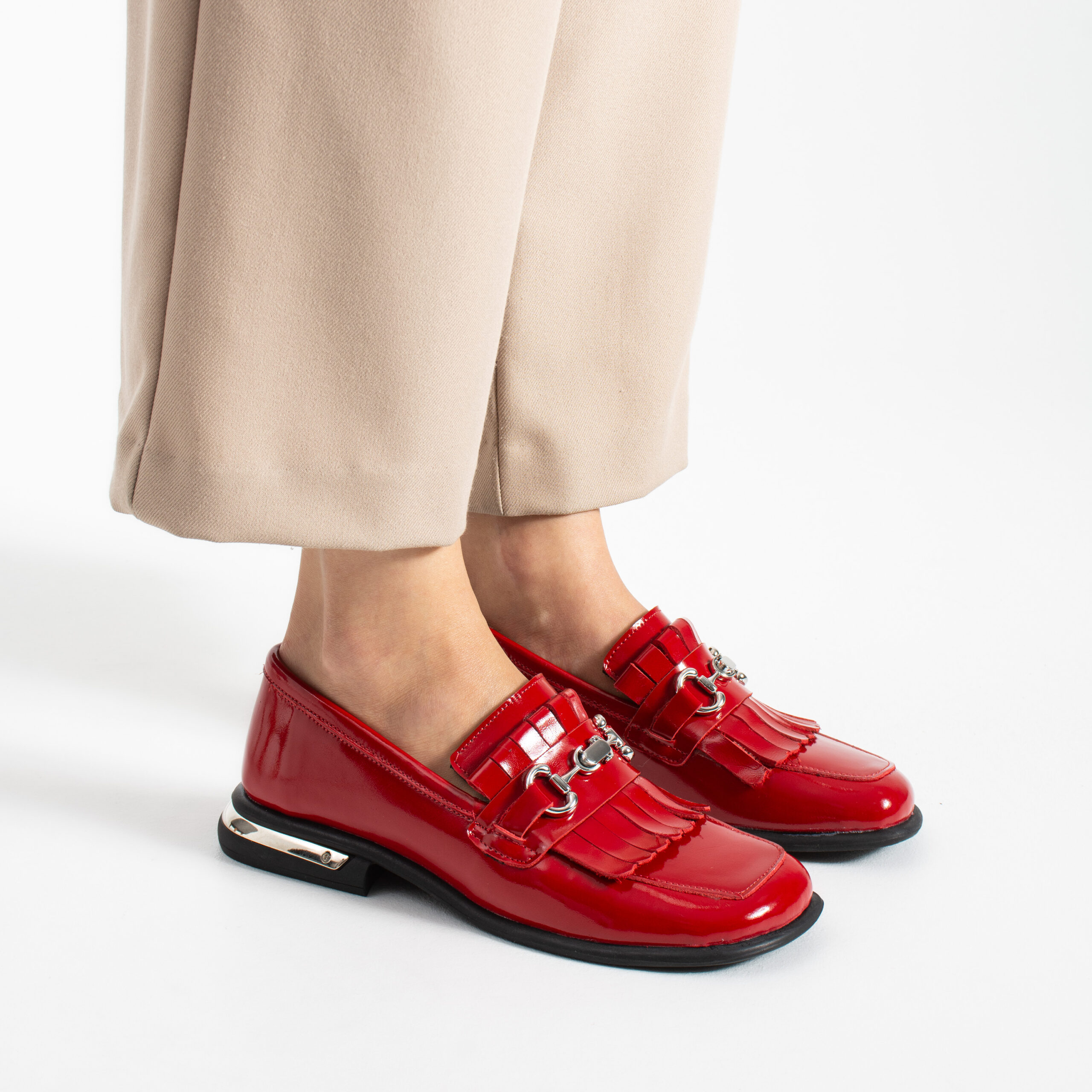 Mocasini damă roșii lăcuiți din piele naturală Amanda Mocasini damă roșii lăcuiți din piele naturală Amanda