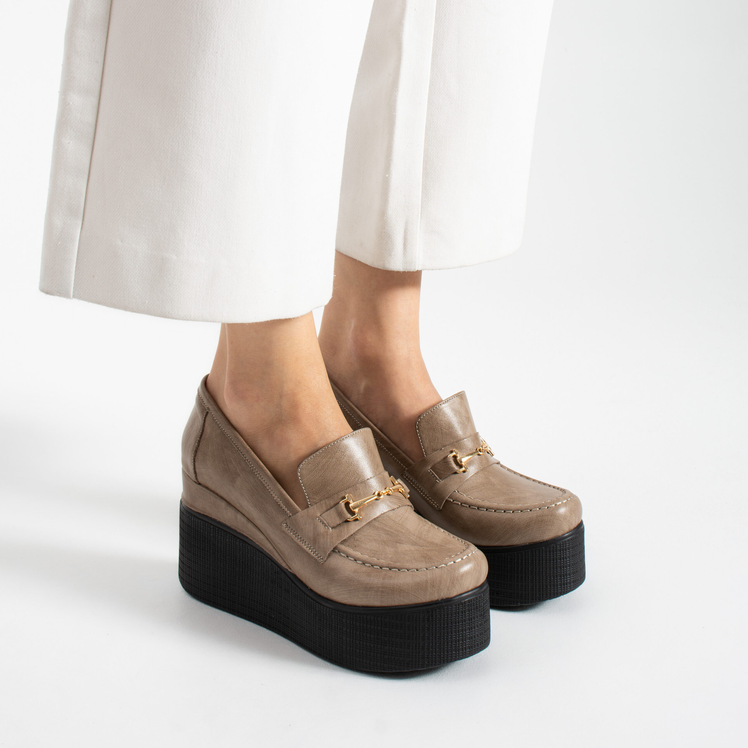 Pantofi eleganți bej cu platformă din piele naturală Giorgia Pantofi eleganți bej cu platformă din piele naturală Giorgia
