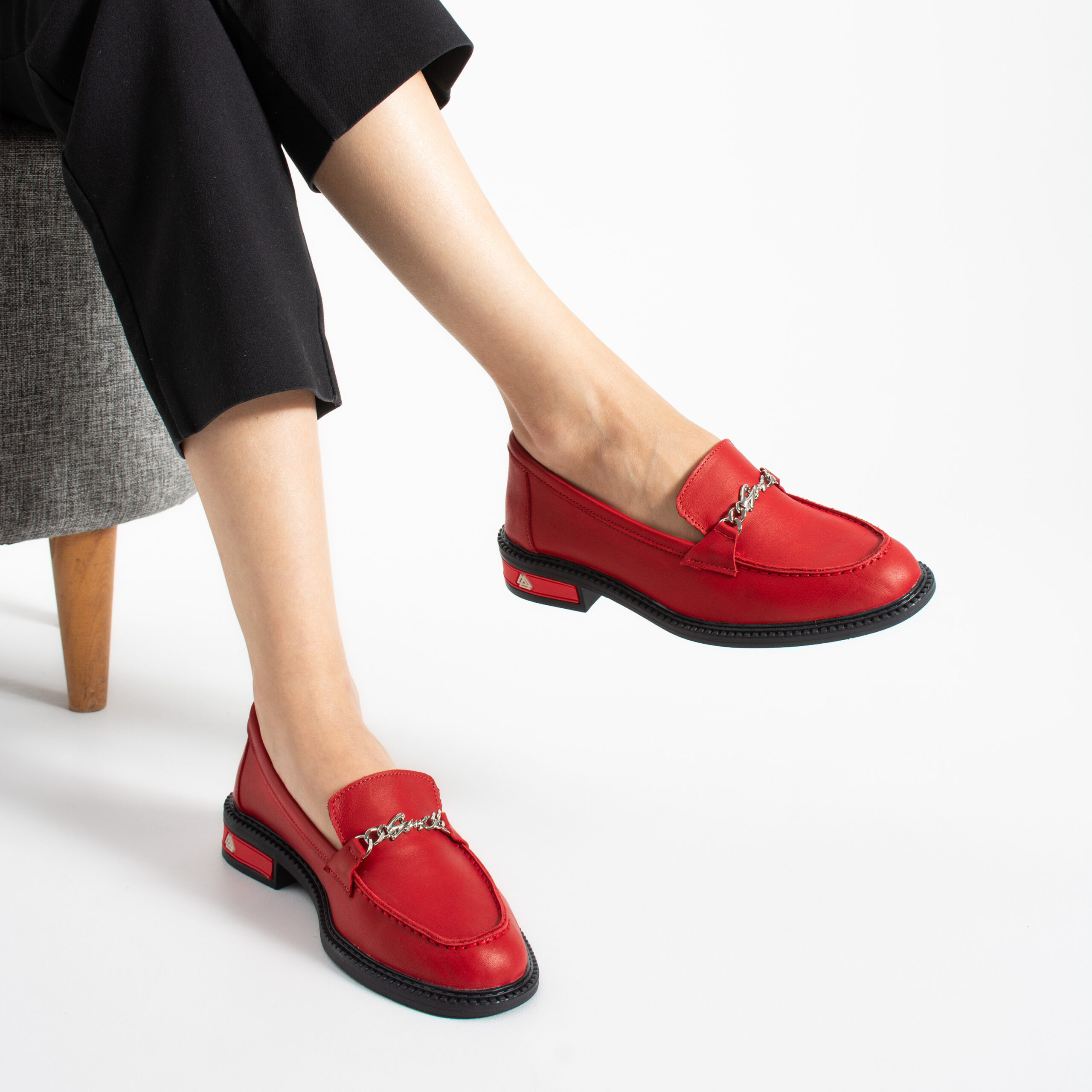 Loafers damă roșii April Loafers damă roșii April