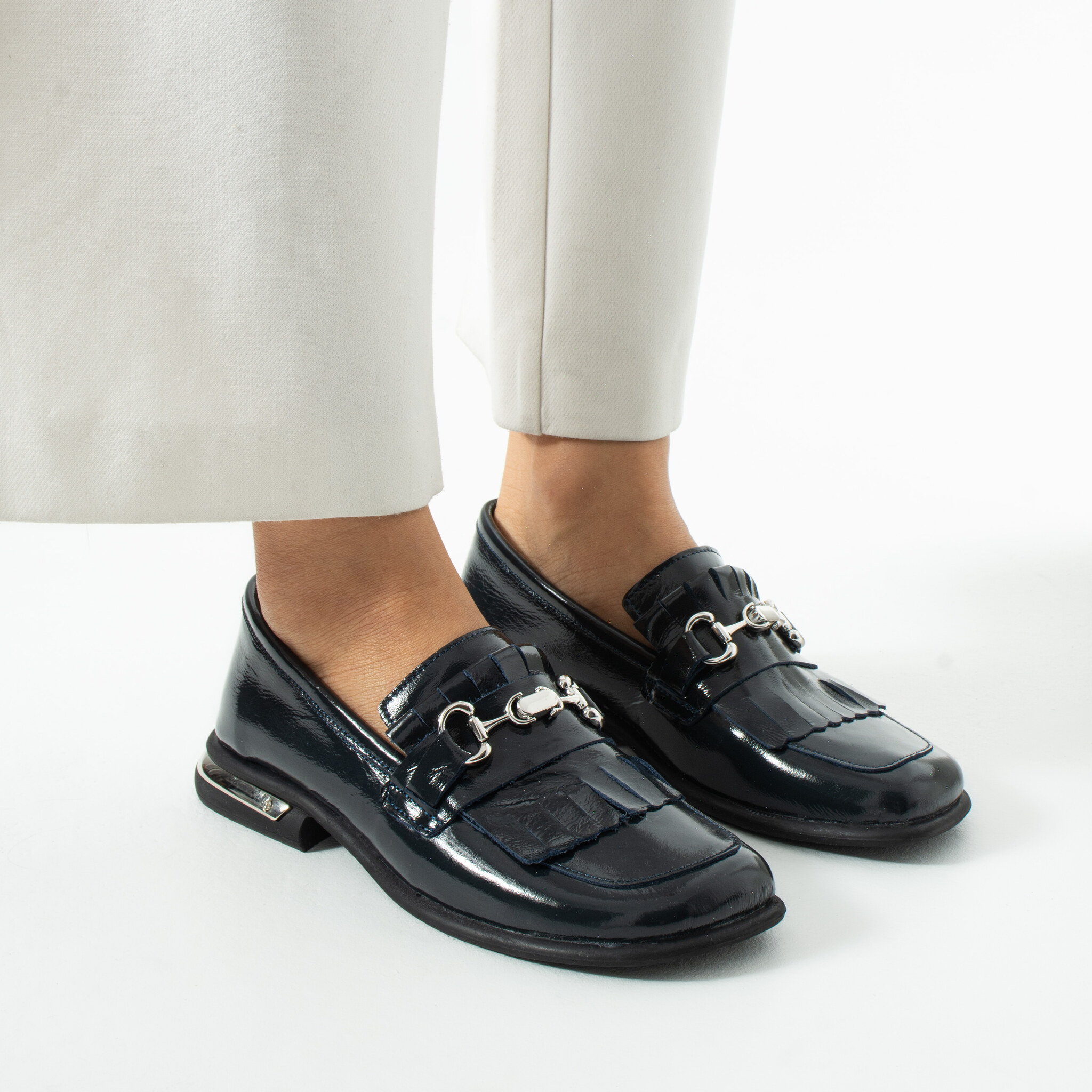 Loafers bleumarin din piele naturală lăcuită pentru femei Taomina Loafers bleumarin din piele naturală lăcuită pentru femei Taomina