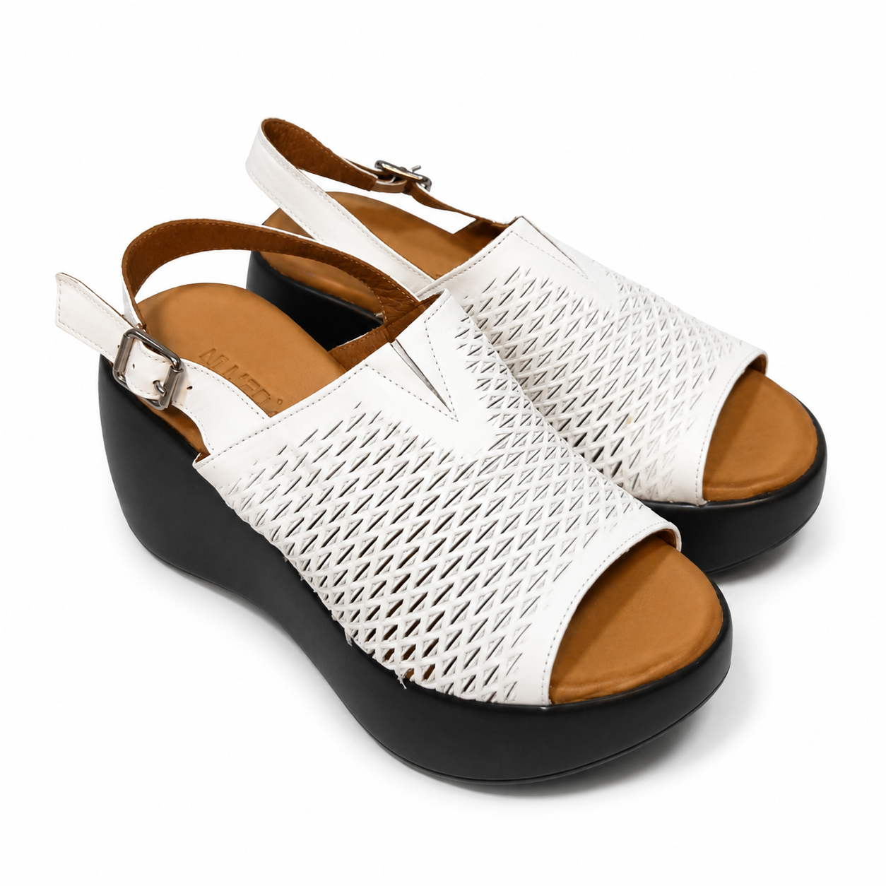 Sandale albe din piele naturală cu platformă Yokohama Sandale albe din piele naturală cu platformă Yokohama