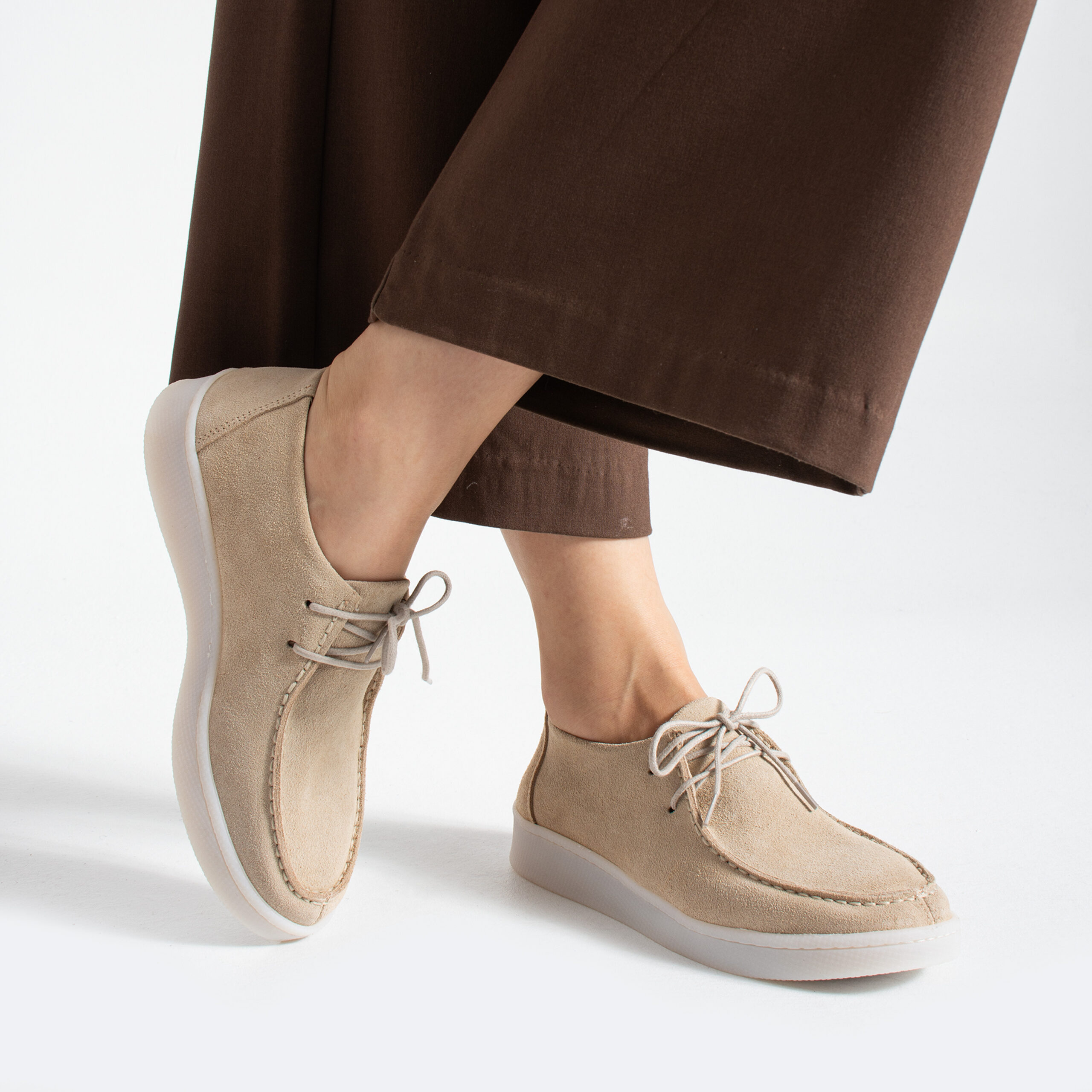 Pantofi casual bej din piele întoarsă naturală Eda Pantofi casual bej din piele întoarsă naturală Eda