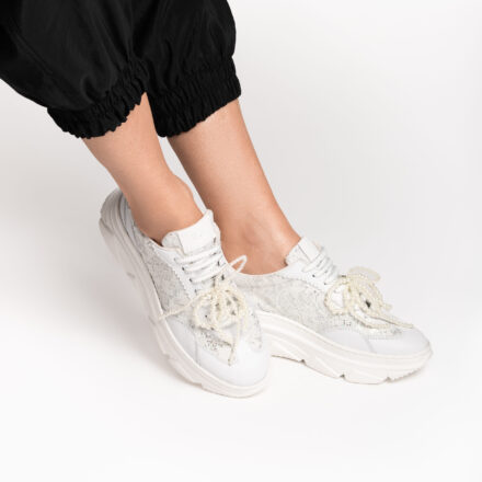 Sneakers damă albi din piele naturală, cu dantelă și perle Brandy