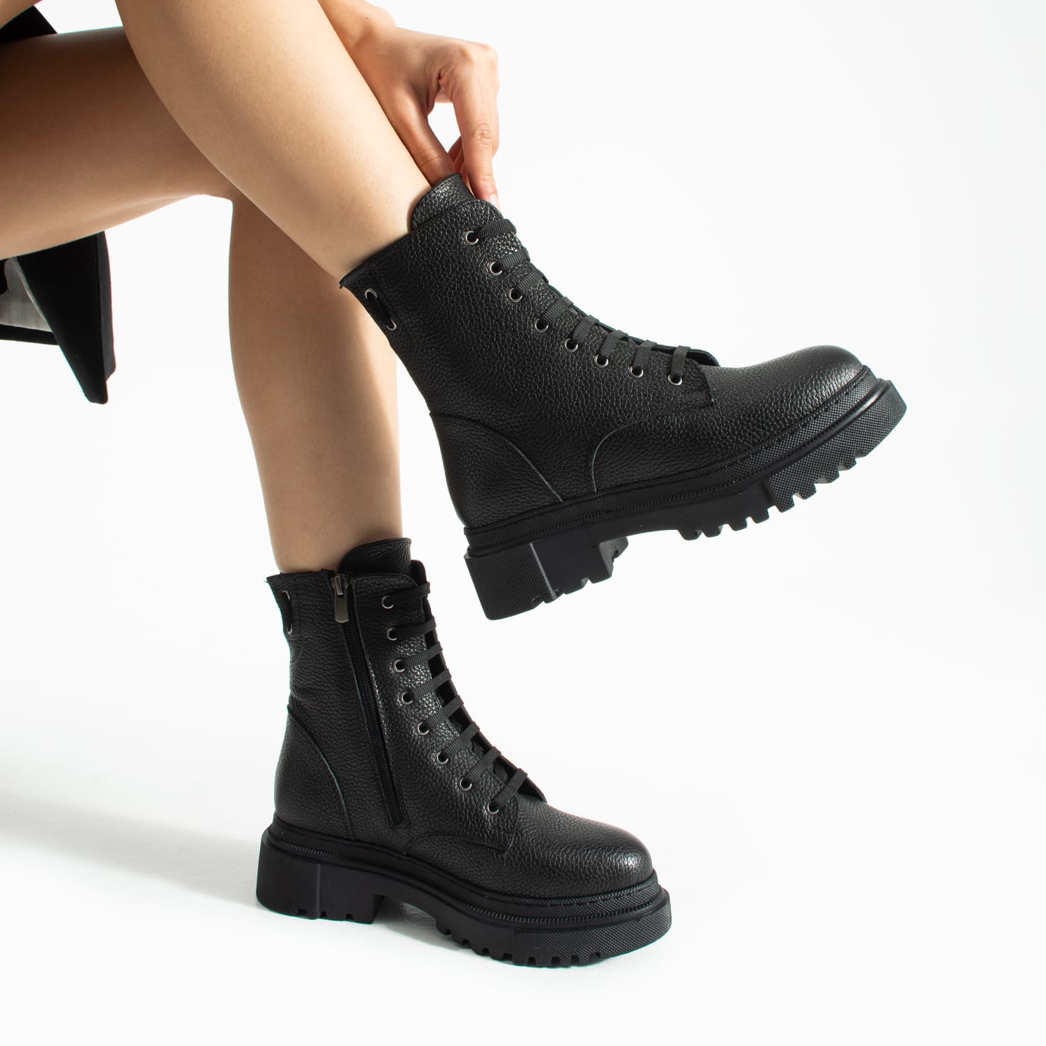 Botine negre din piele naturală Ursula Botine negre din piele naturală Ursula